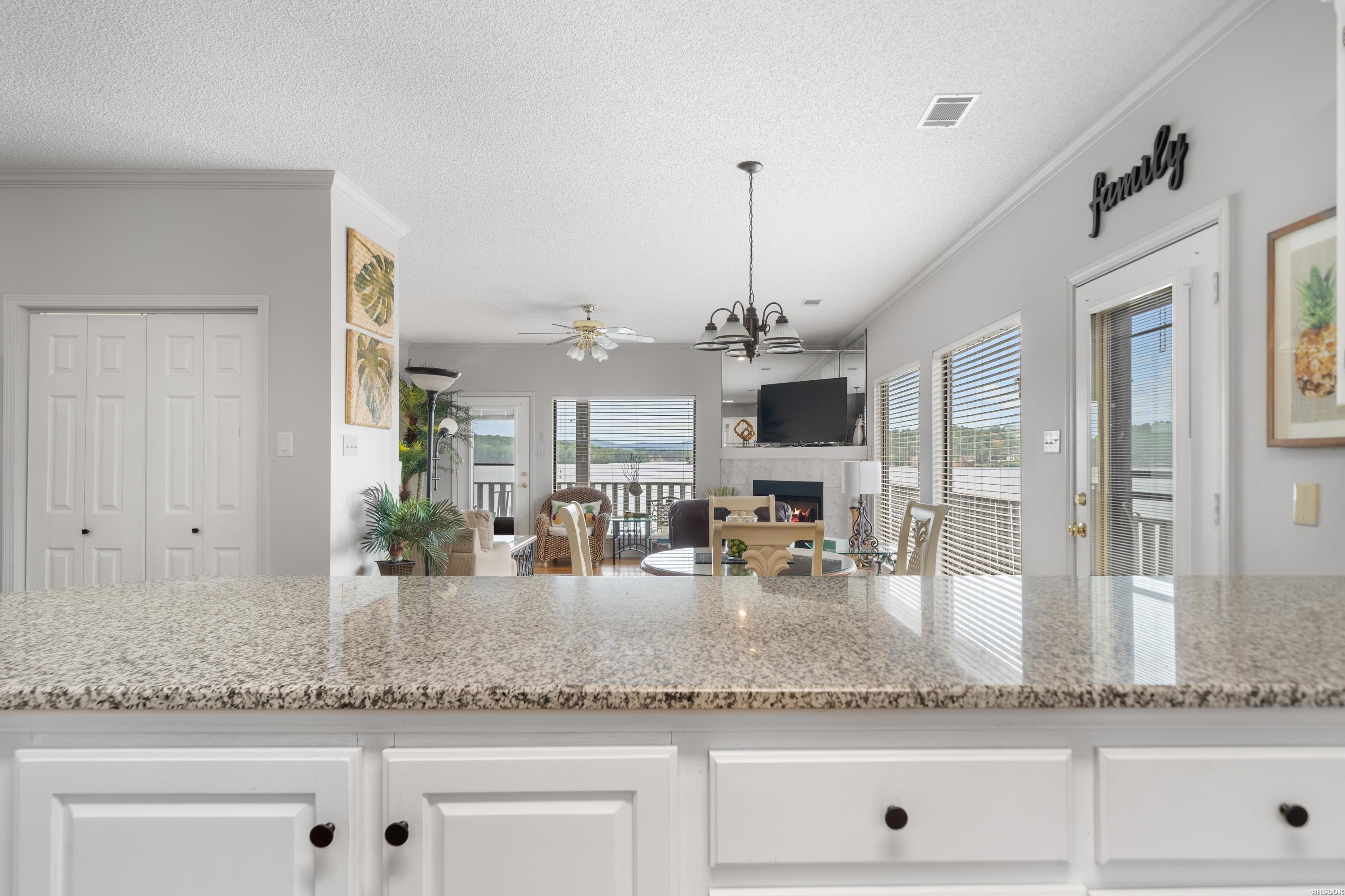 400 Farr Shores Property Photo 8
