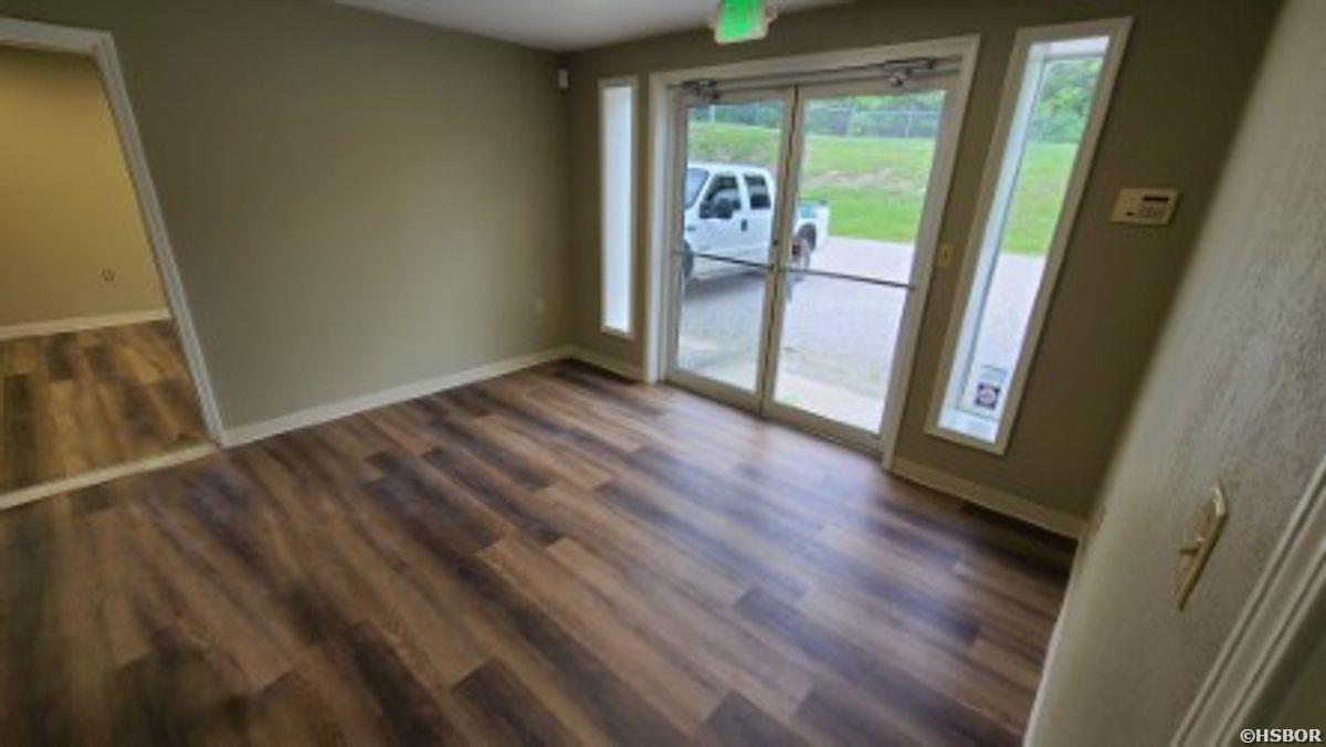 685 Mid America Boulevard Property Photo 4