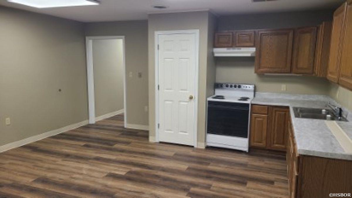 685 Mid America Boulevard Property Photo 5