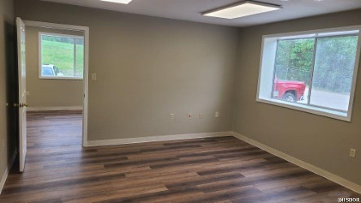 685 Mid America Boulevard Property Photo 7