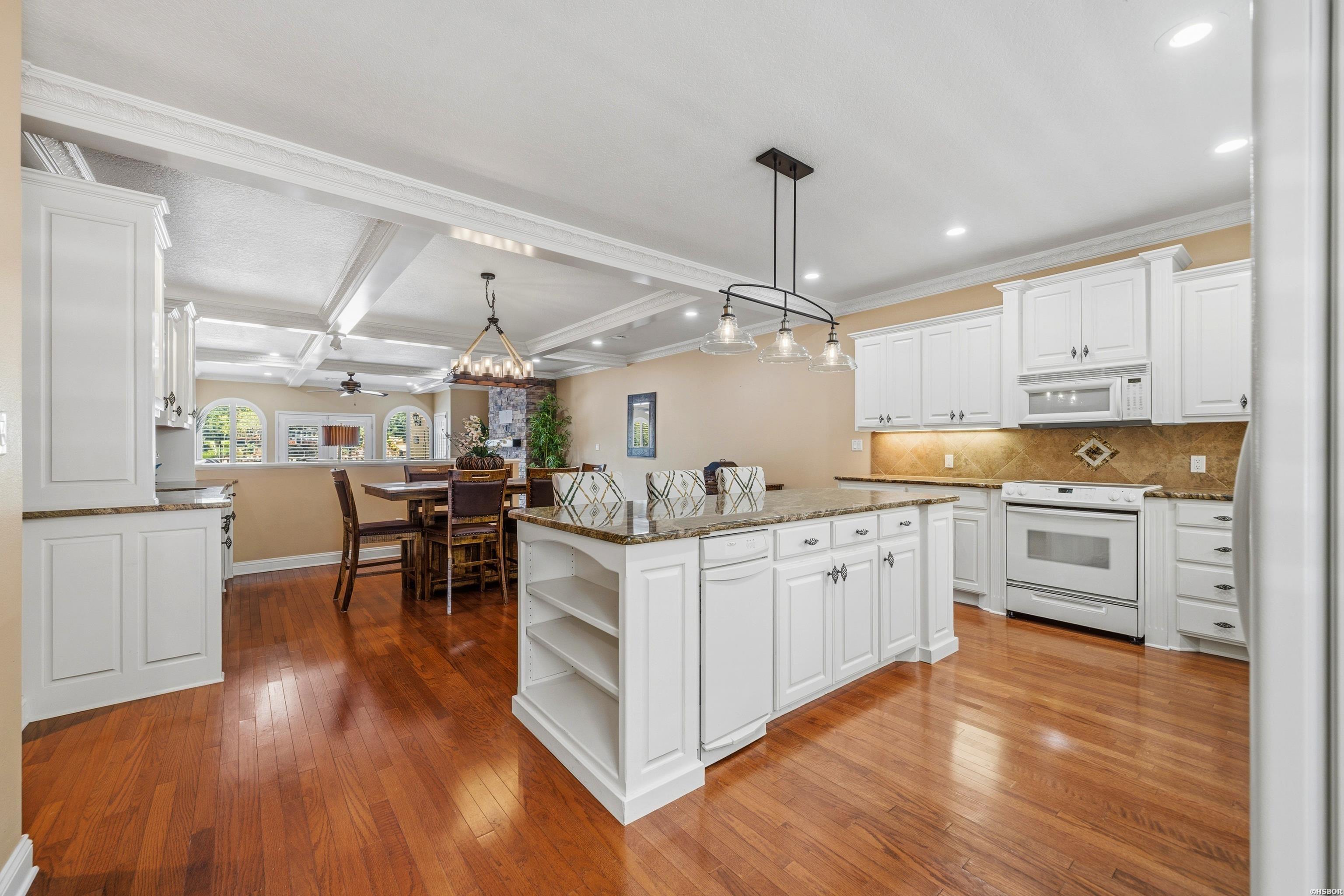 1380 Airport Property Photo 11