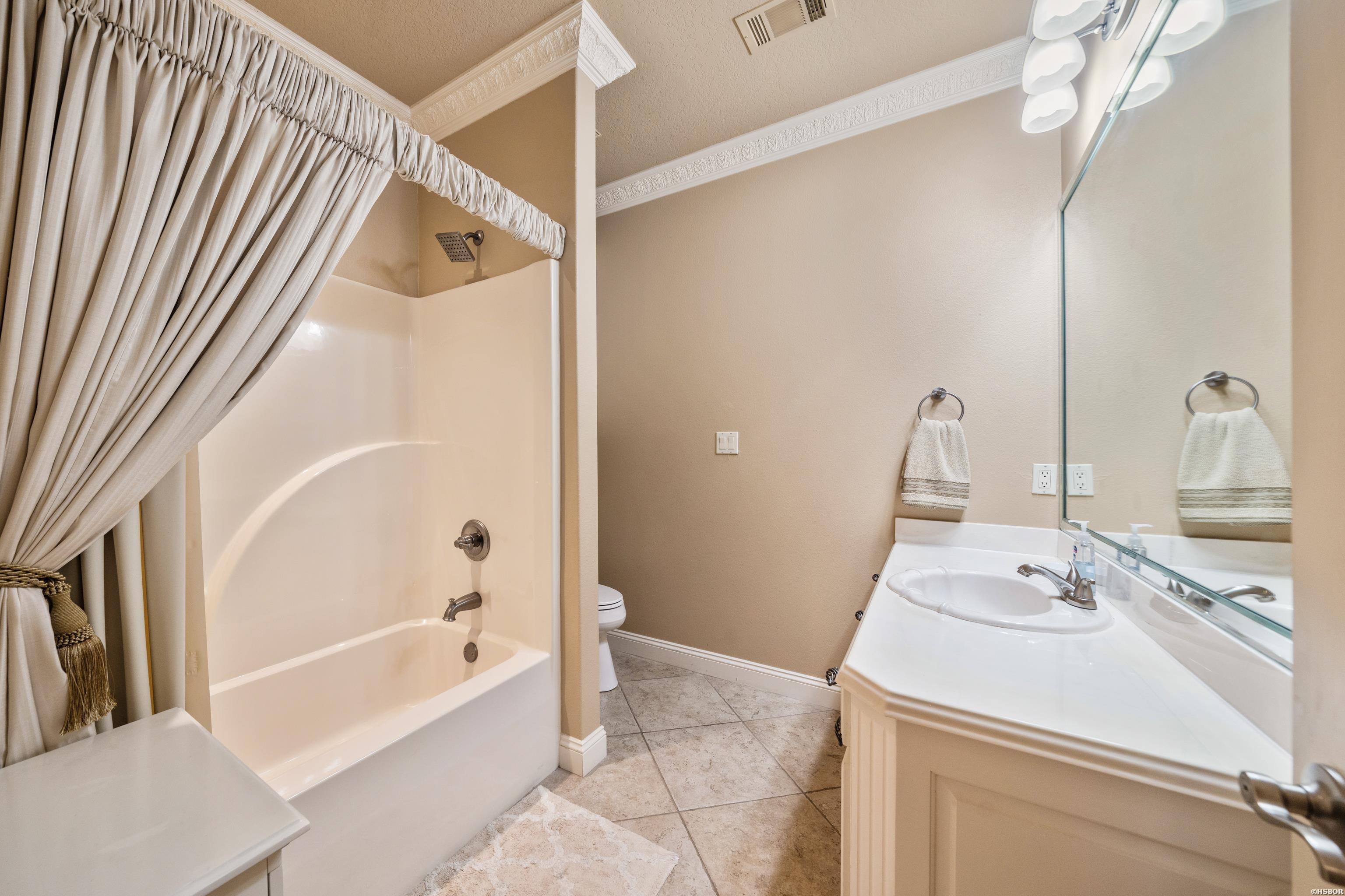 1380 Airport Property Photo 30