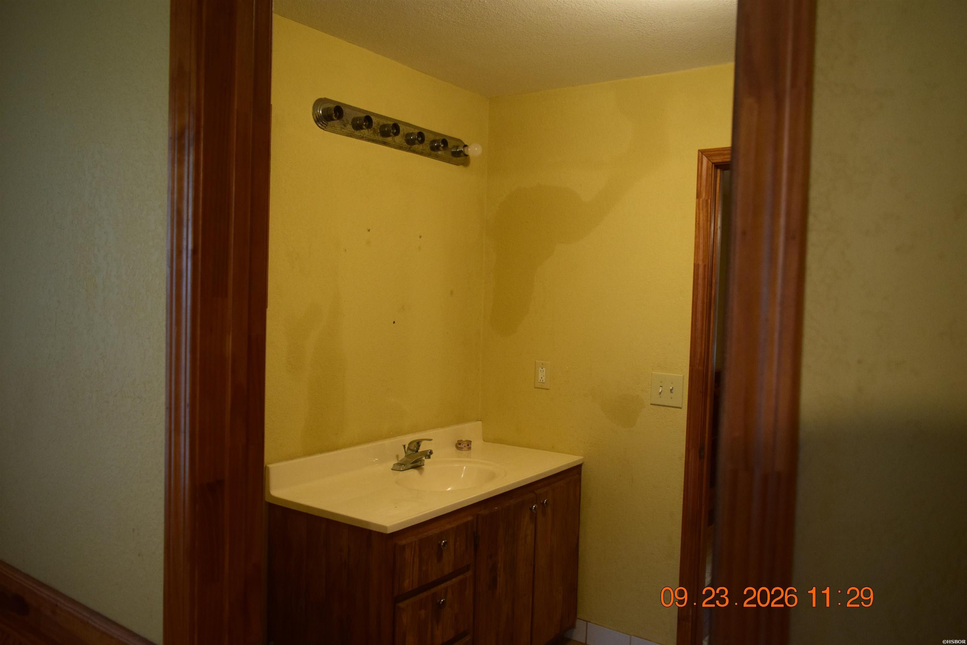 4777 Airport Property Photo 14