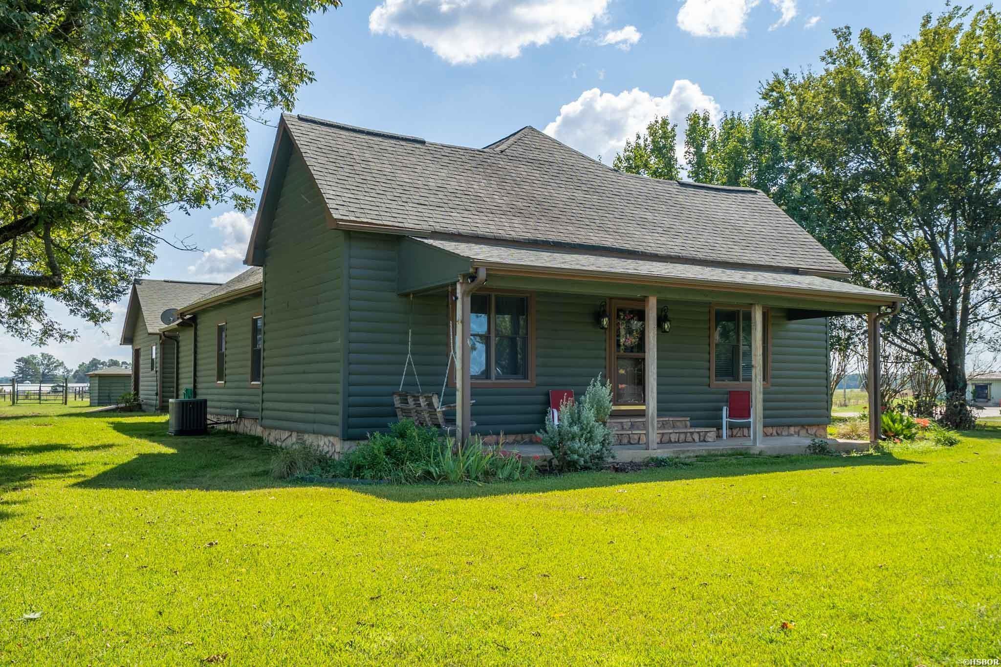 389 Highway 174 N Property Photo 3