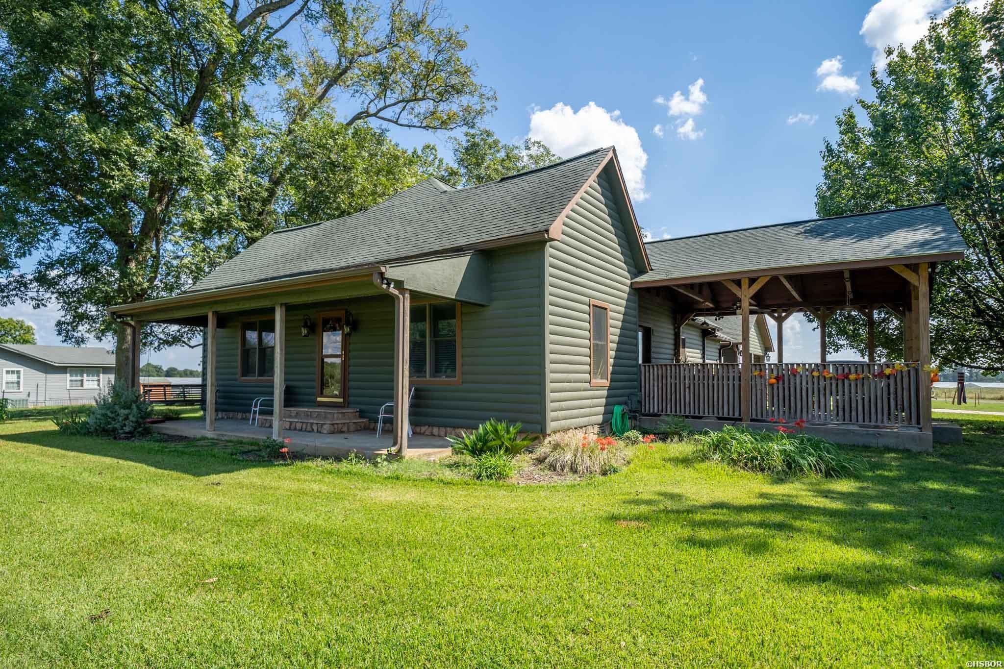 389 Highway 174 N Property Photo 4