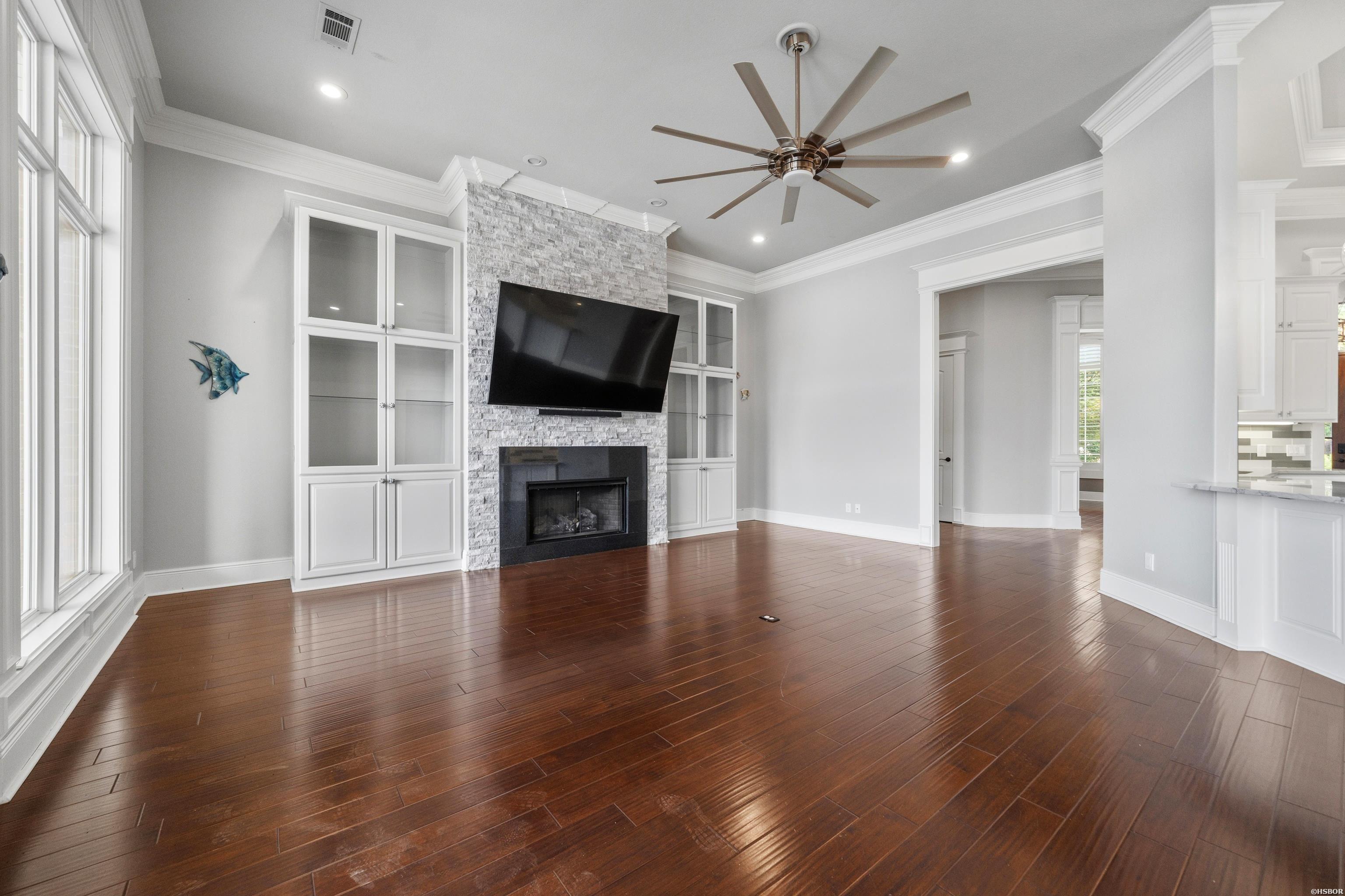 225 Sparling Property Photo 14