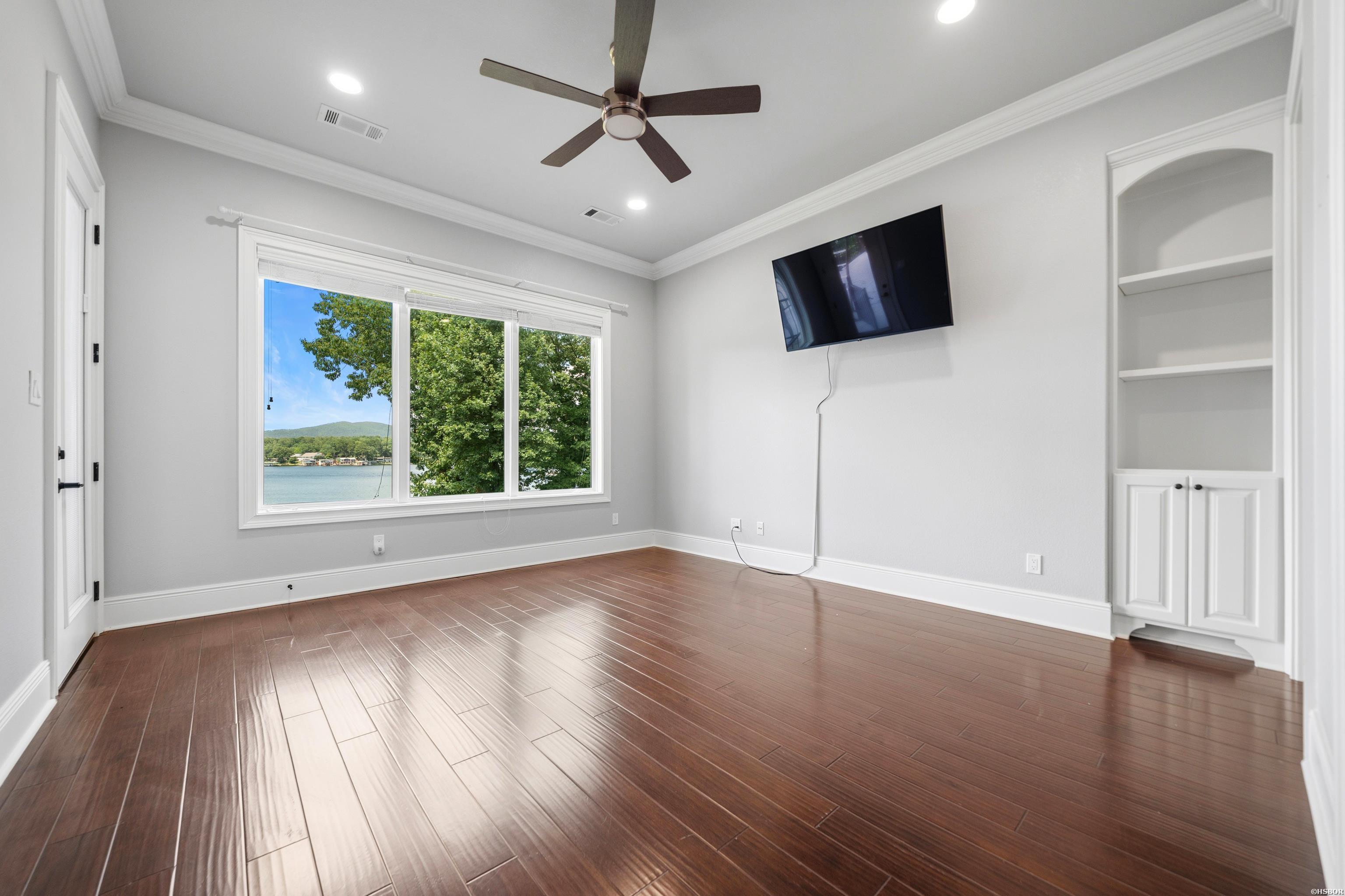 225 Sparling Property Photo 28