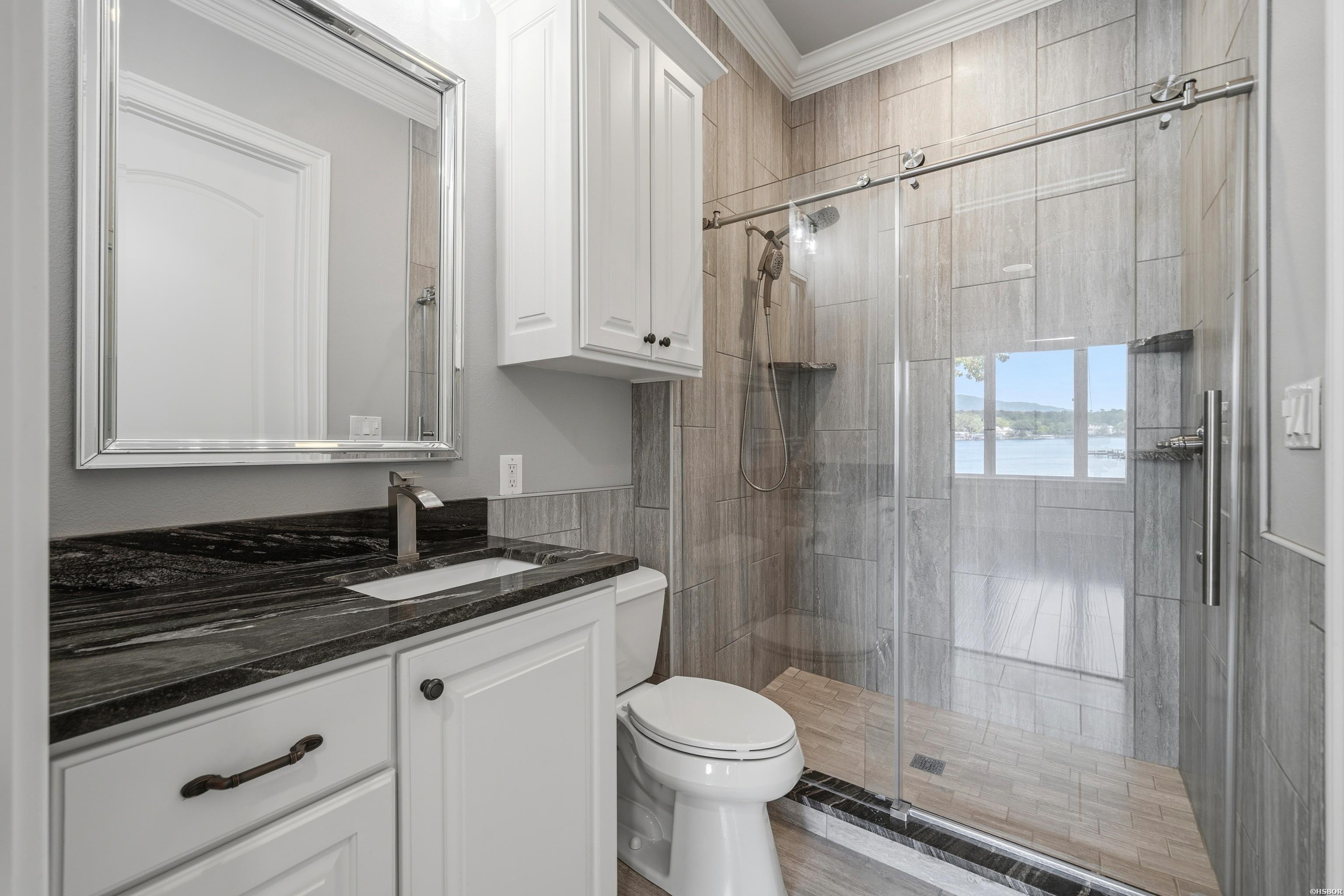 225 Sparling Property Photo 33