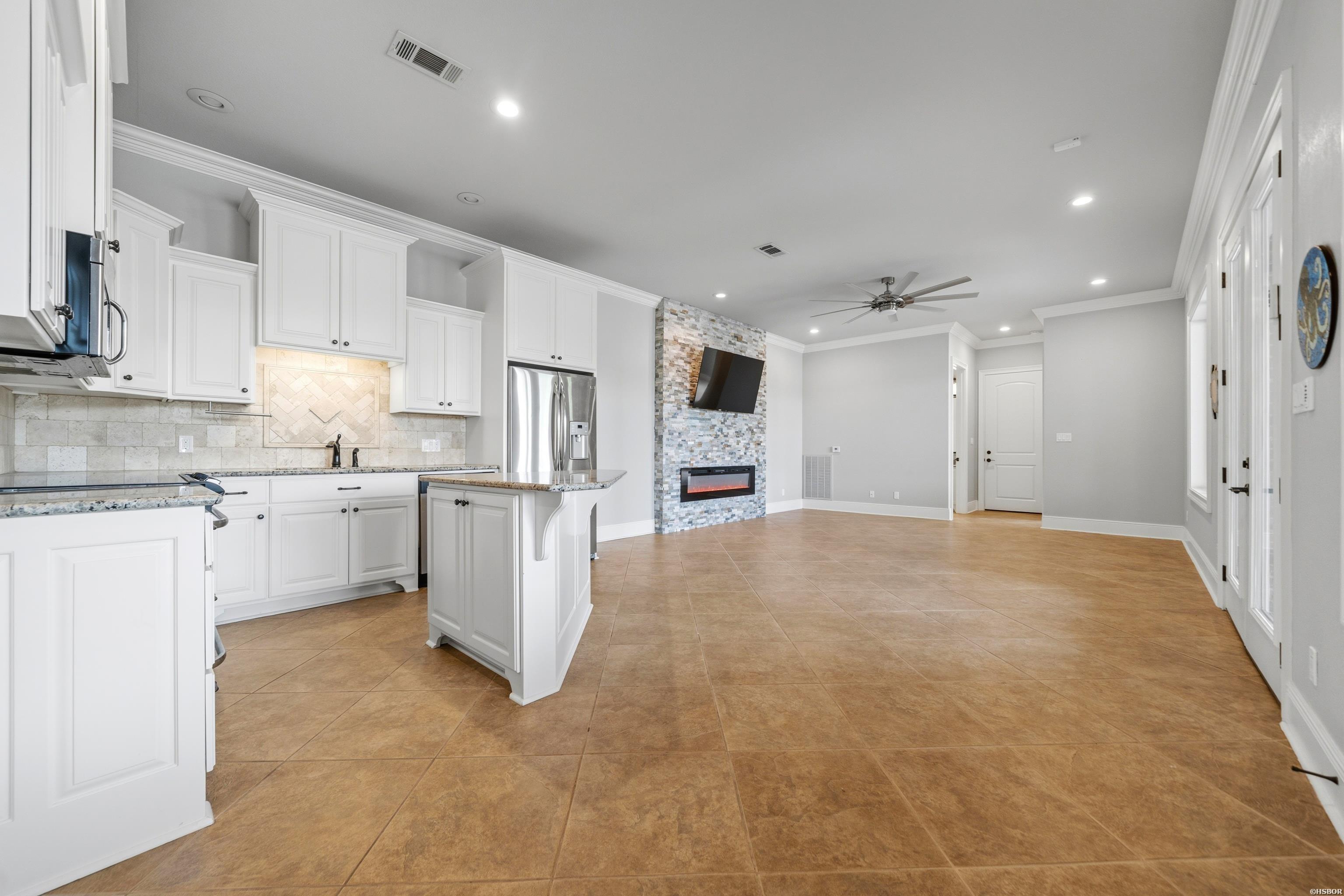 225 Sparling Property Photo 36