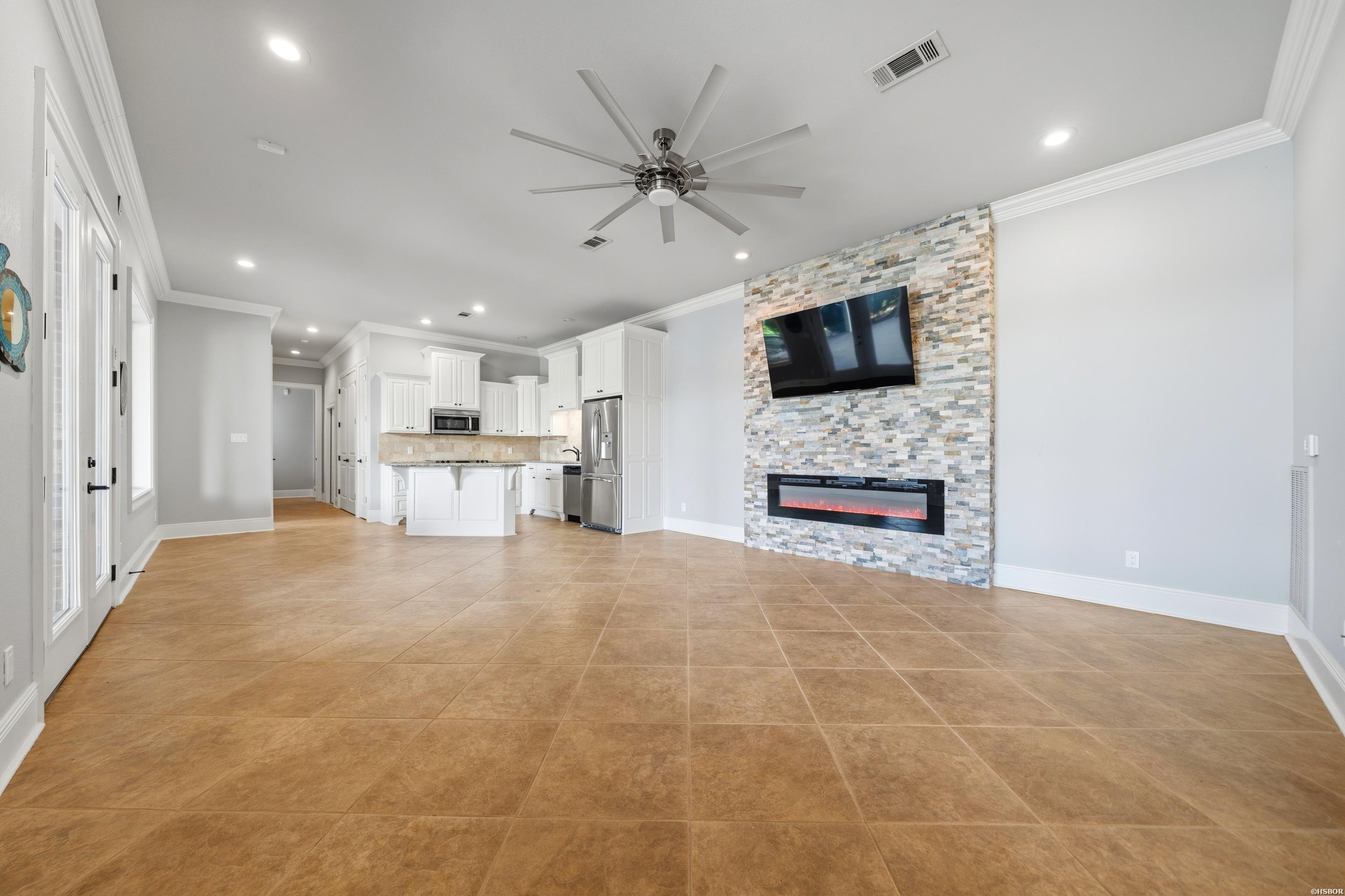 225 Sparling Property Photo 37