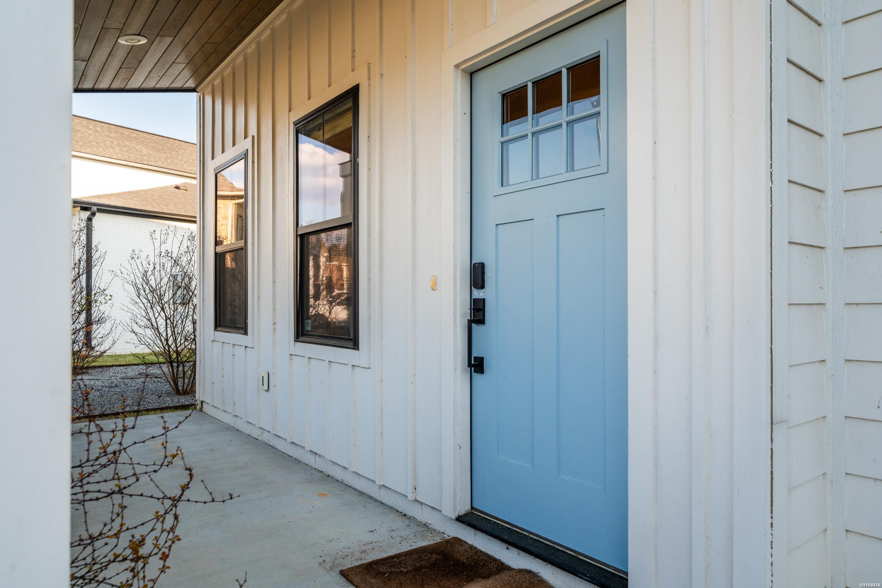 151 Clearwater Cove Property Photo 3