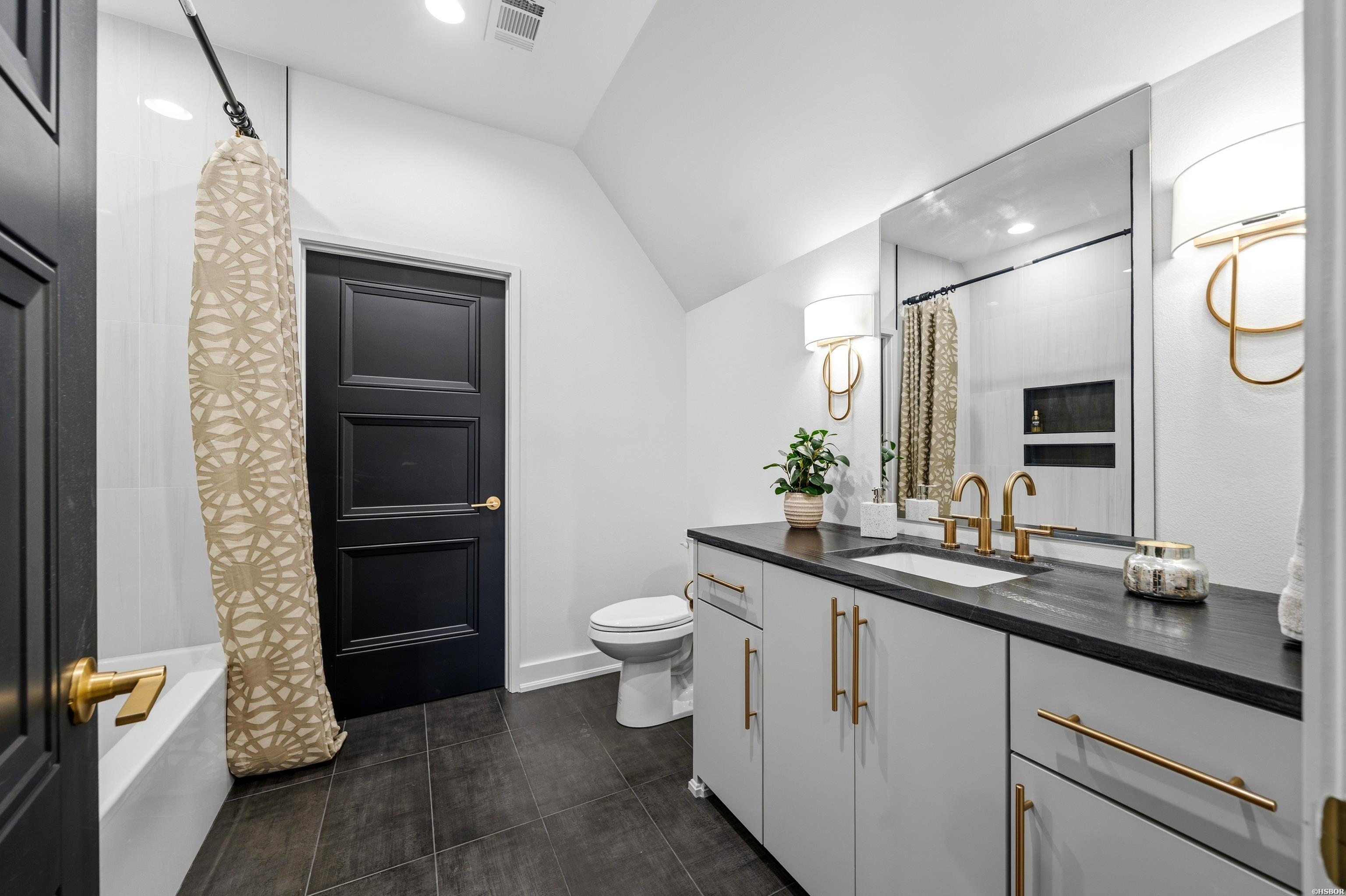177 Arlington Park Property Photo 41