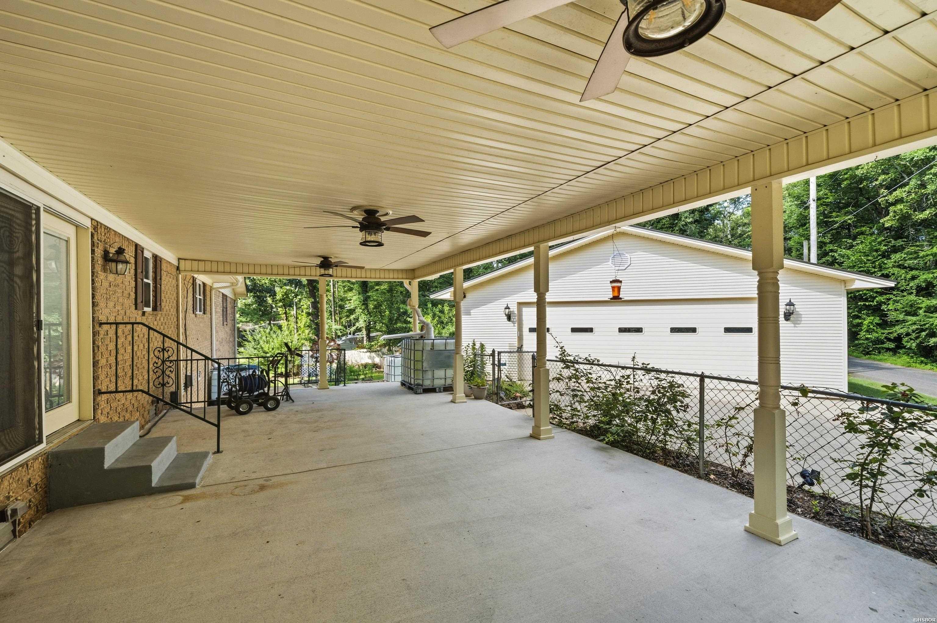 300 Anderson Street Property Photo 34