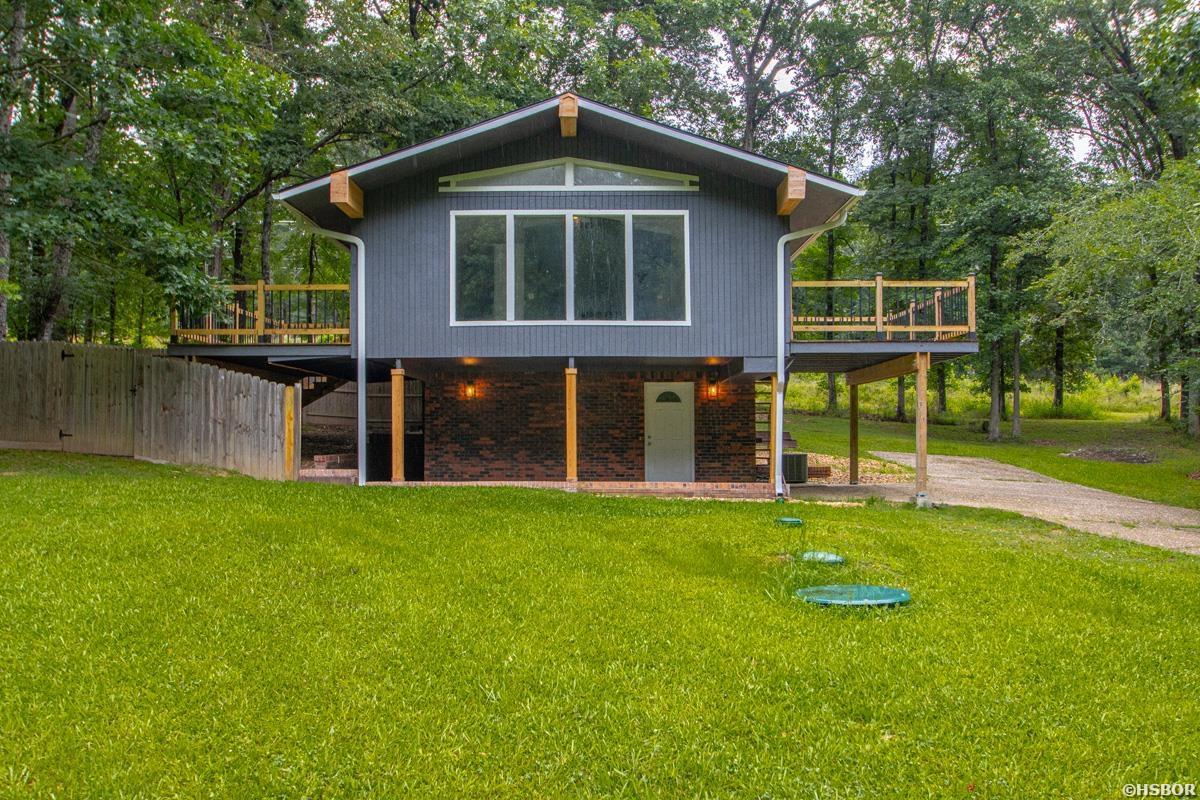 715 Plum Hollow Property Photo 3
