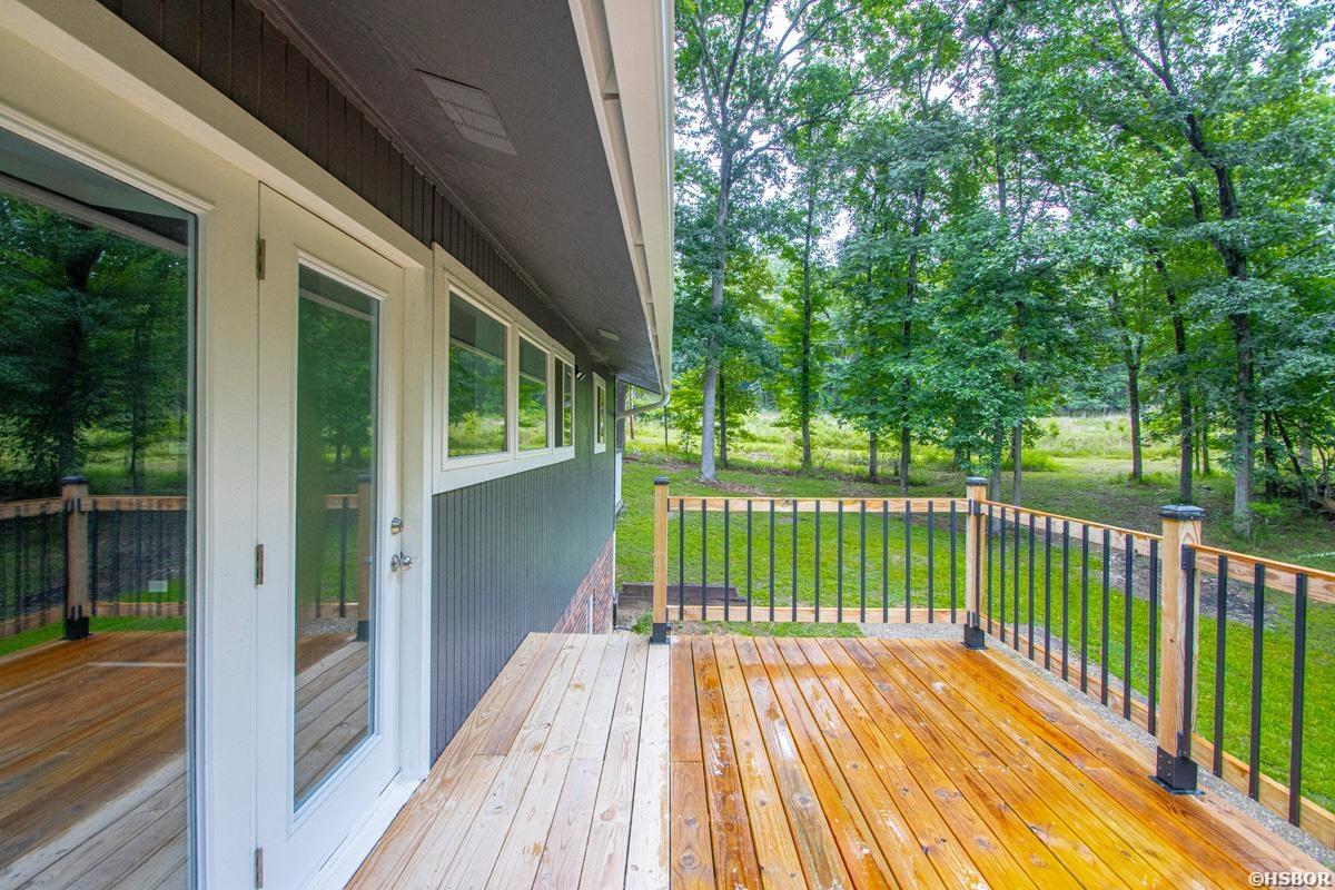 715 Plum Hollow Property Photo 16