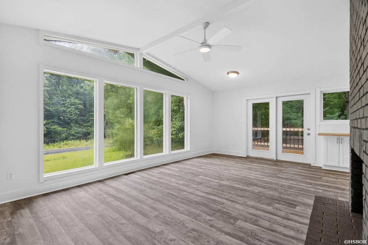 715 Plum Hollow Property Photo 17