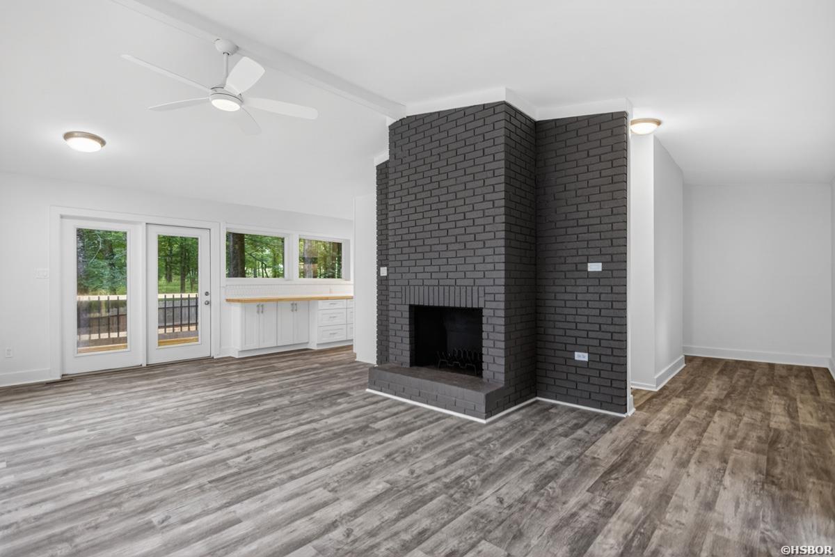 715 Plum Hollow Property Photo 18