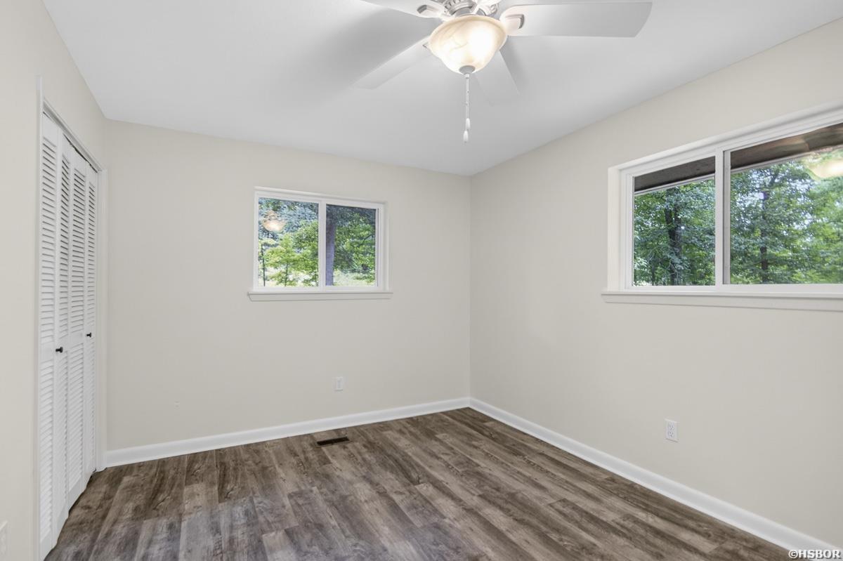 715 Plum Hollow Property Photo 29