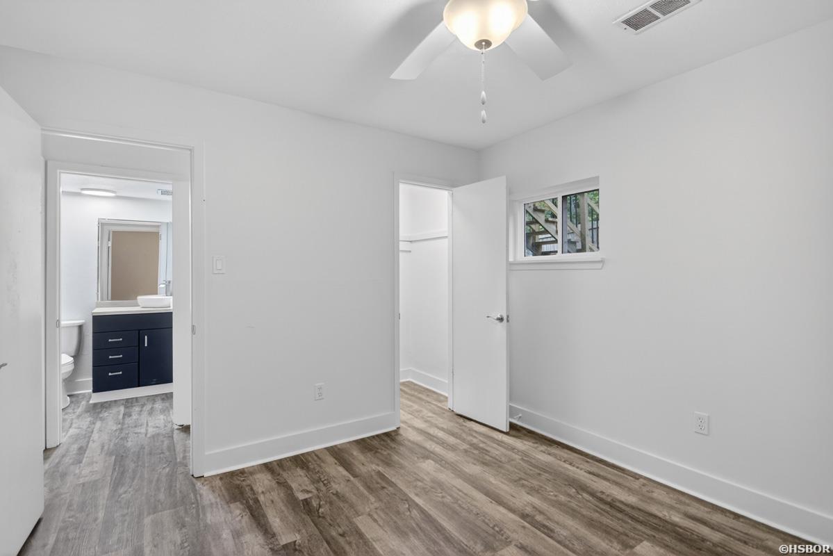 715 Plum Hollow Property Photo 34