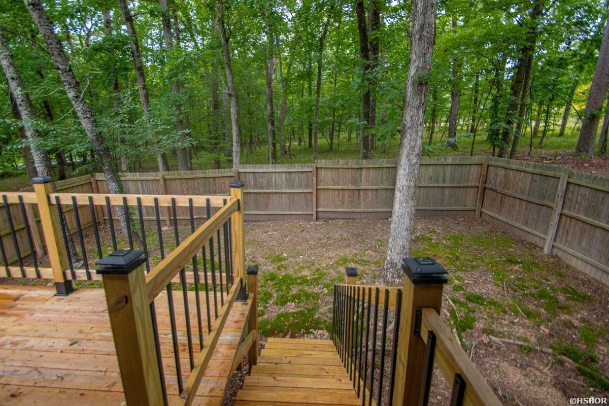 715 Plum Hollow Property Photo 36