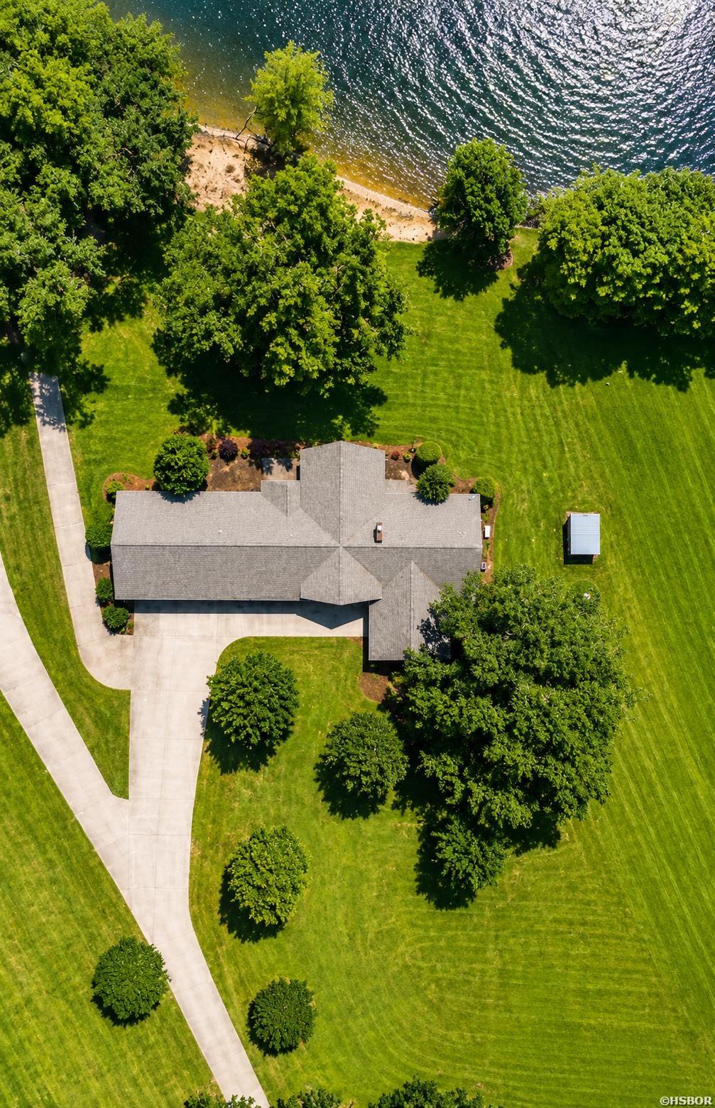 10946 Plantation Lake Road Property Photo 5