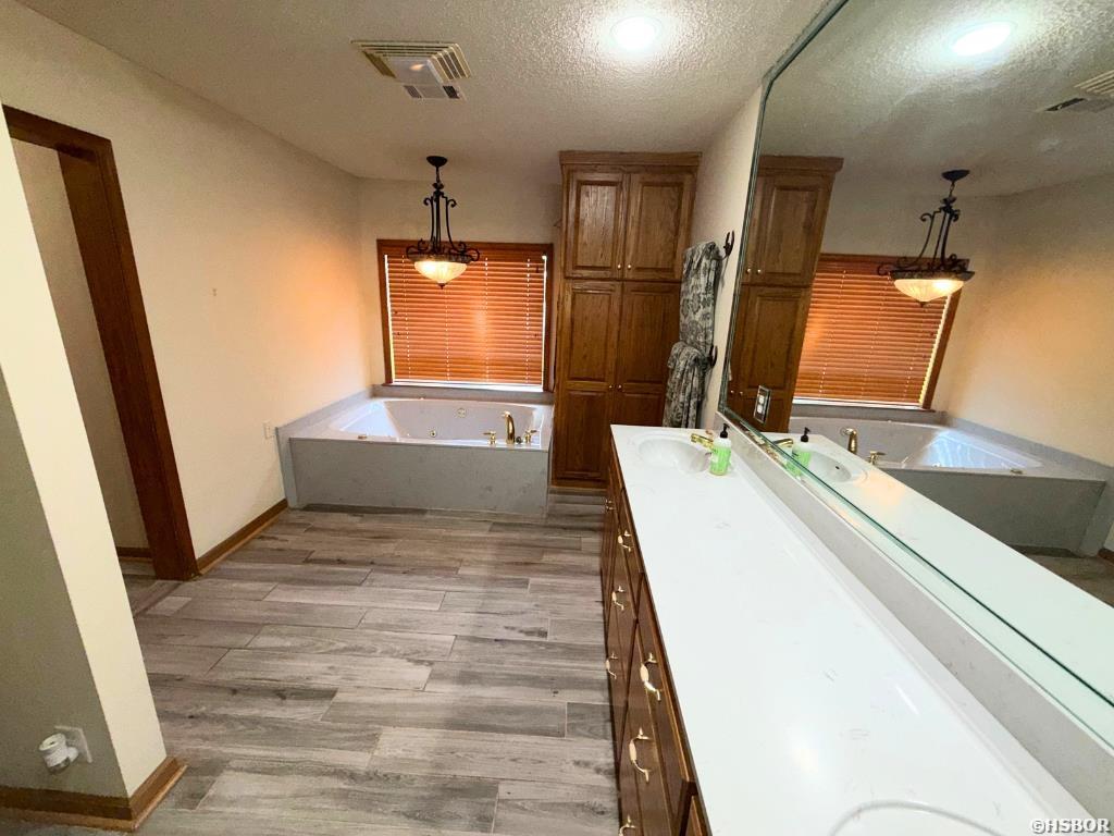 10946 Plantation Lake Road Property Photo 24