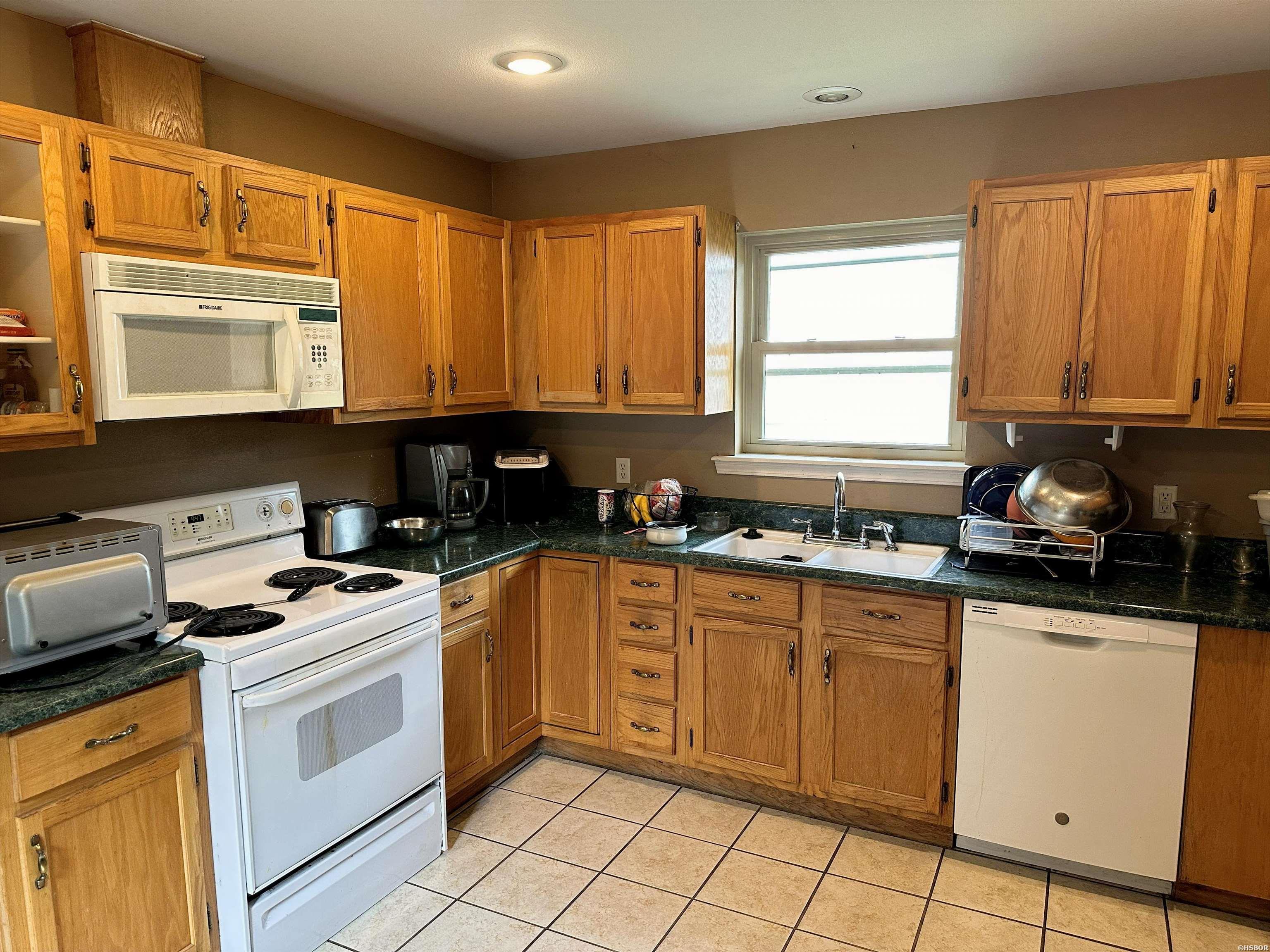 173 A Pebble Beach Place Property Photo 6