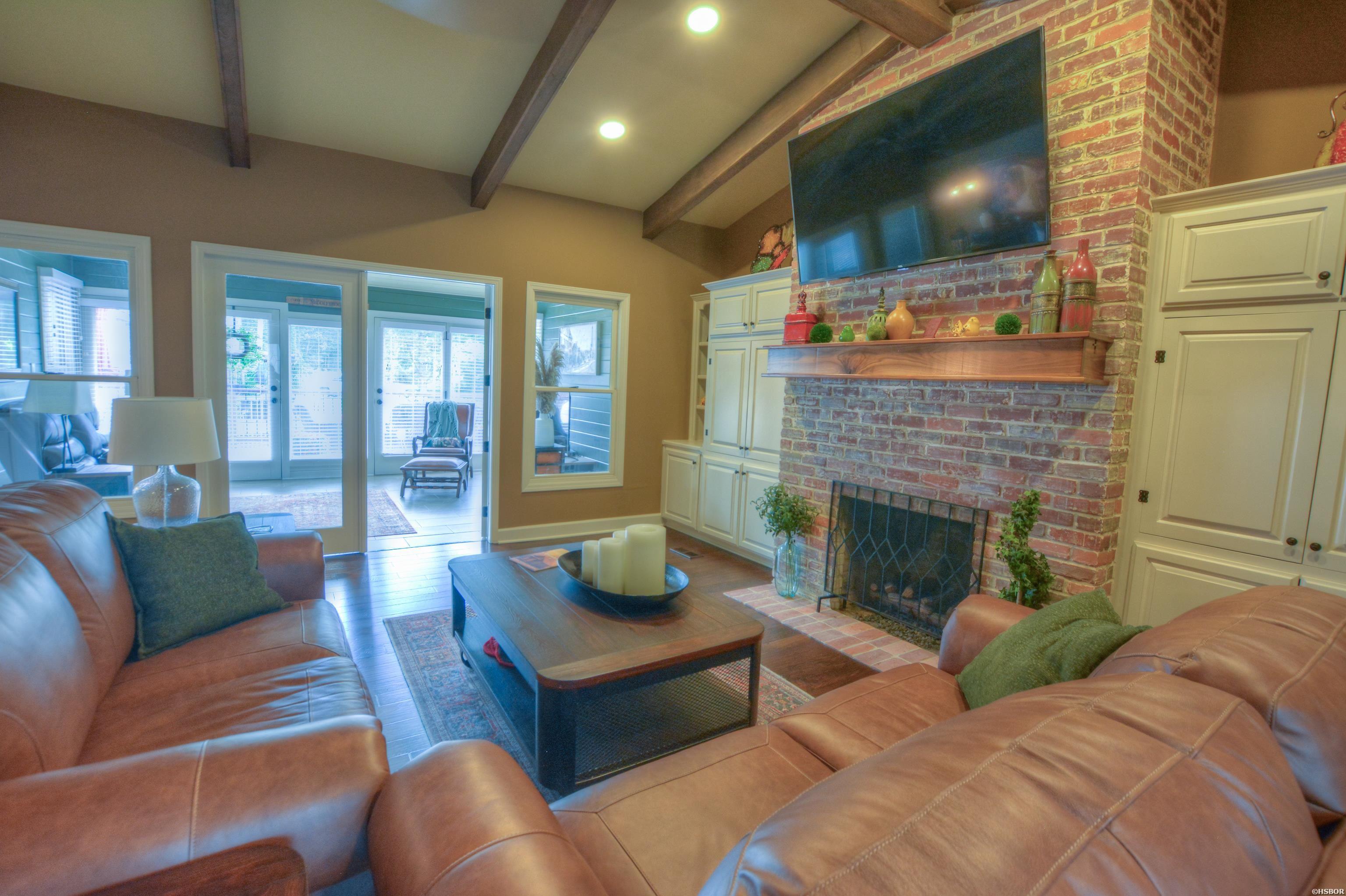 105 Waters Edge Cove Property Photo 10