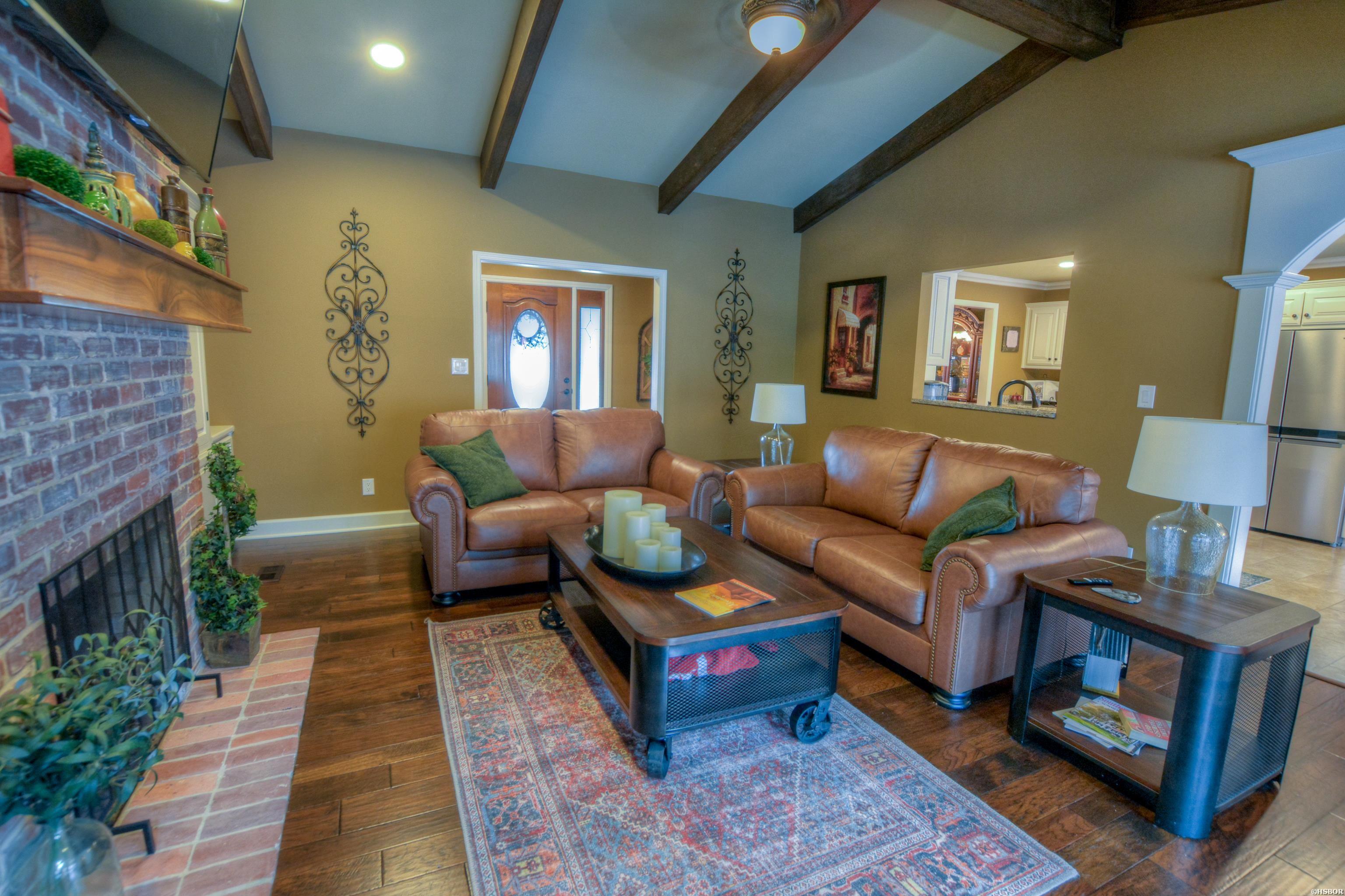 105 Waters Edge Cove Property Photo 11