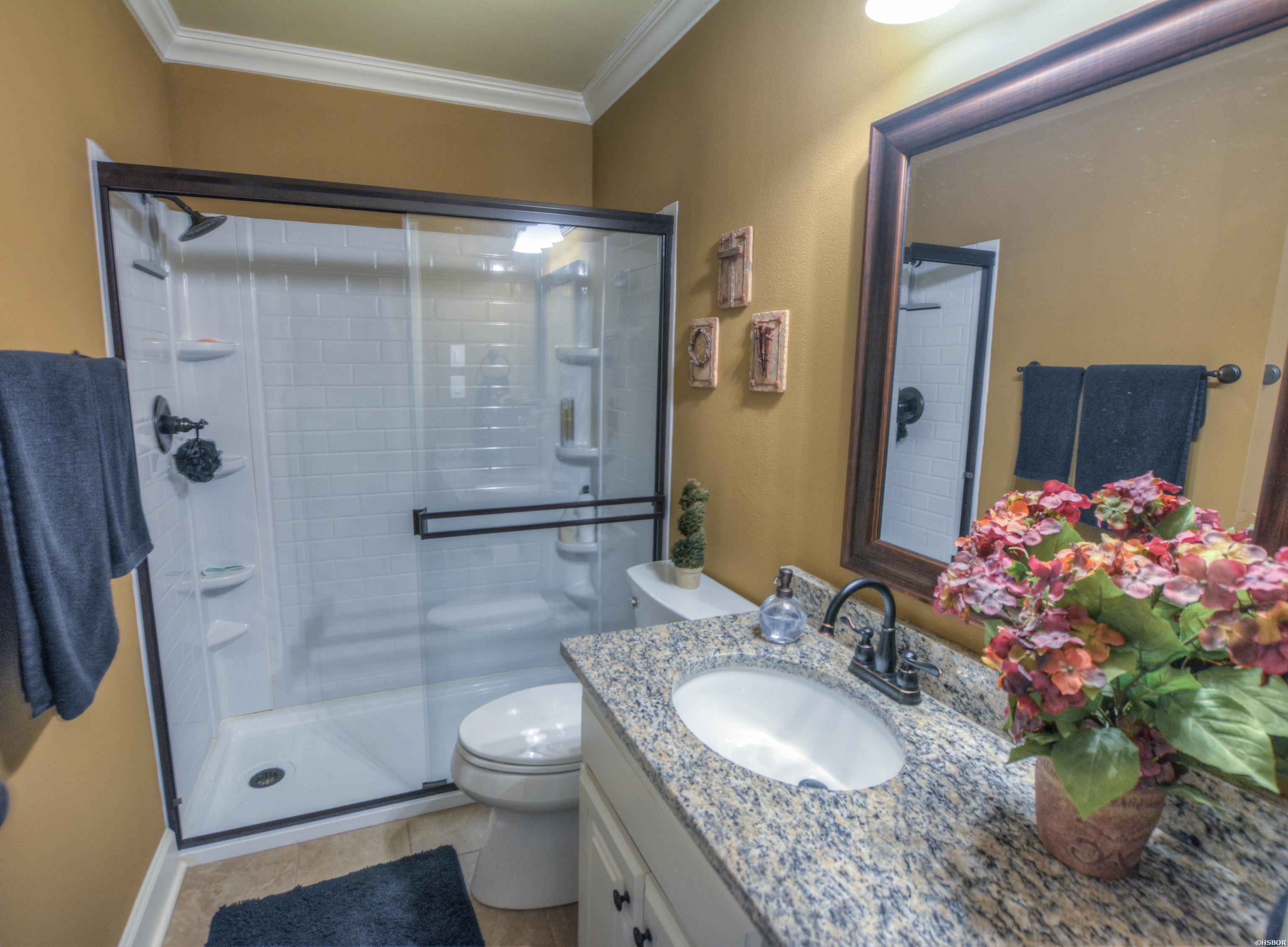 105 Waters Edge Cove Property Photo 26