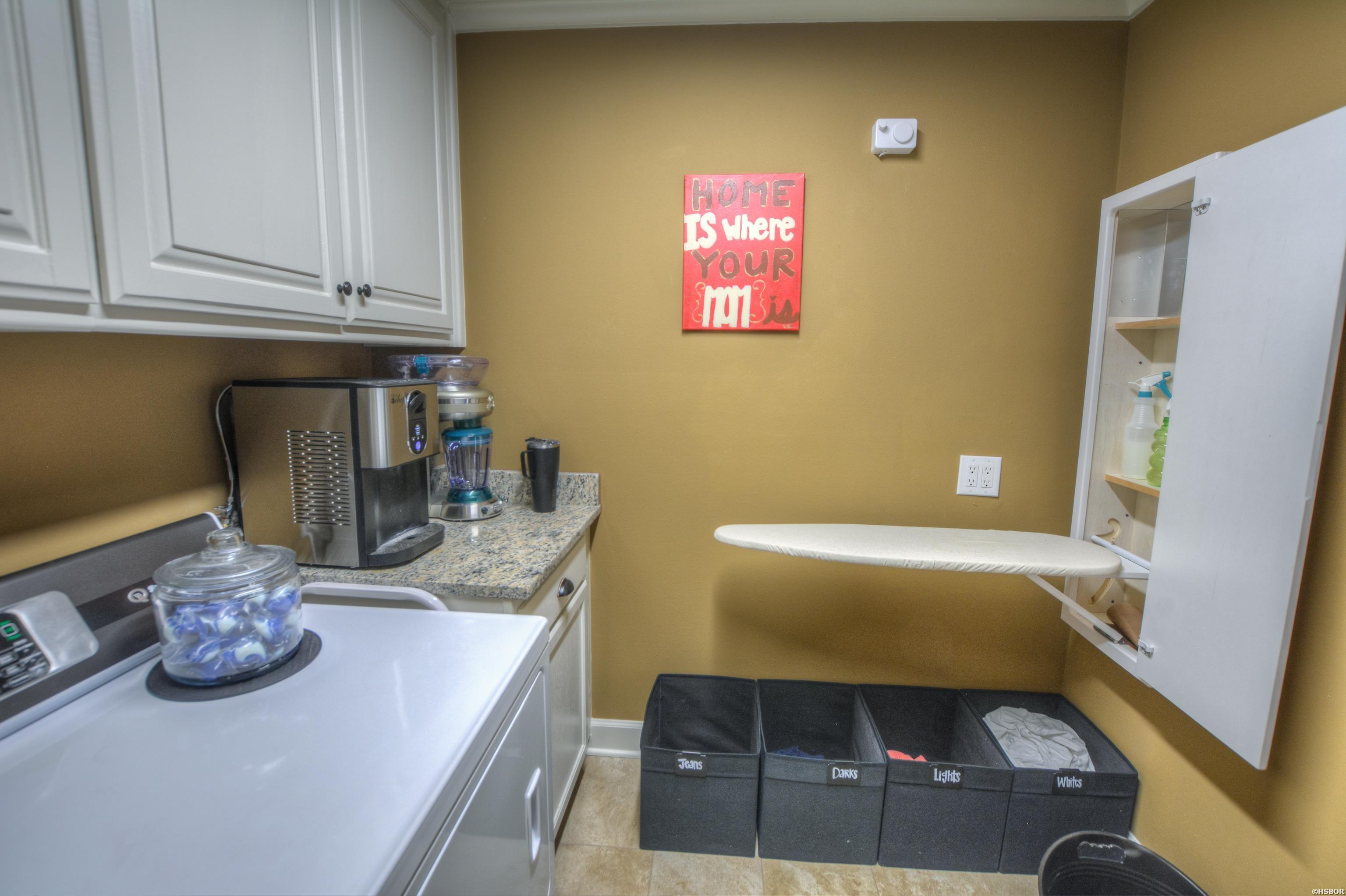 105 Waters Edge Cove Property Photo 27