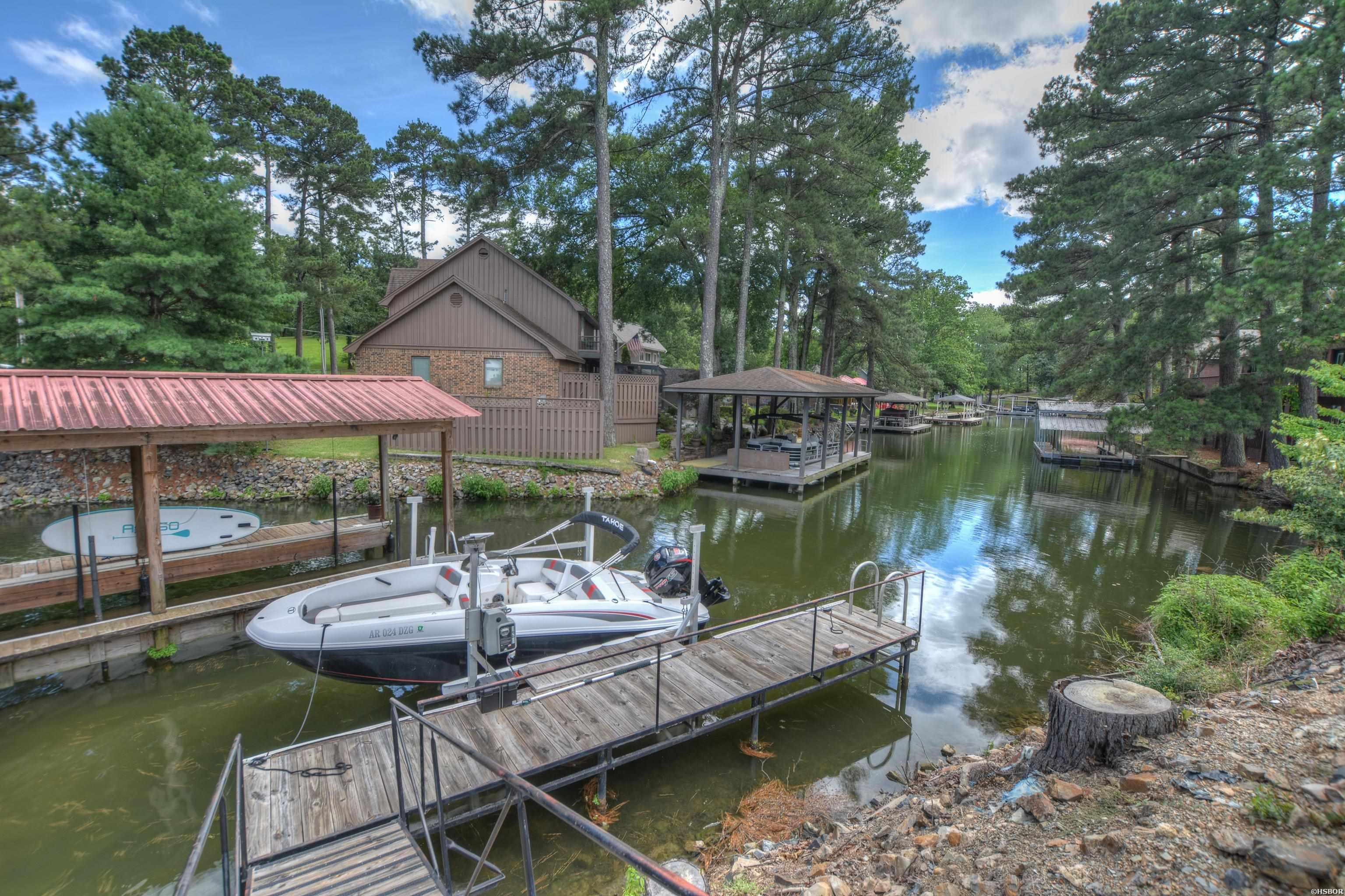 105 Waters Edge Cove Property Photo 32