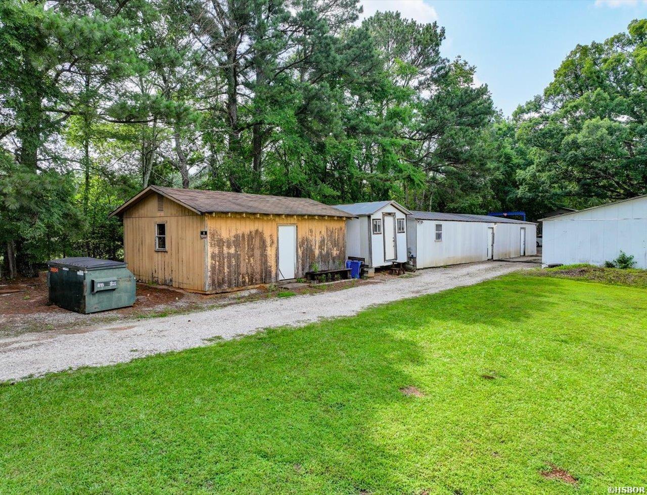3669 Amity Property Photo 27