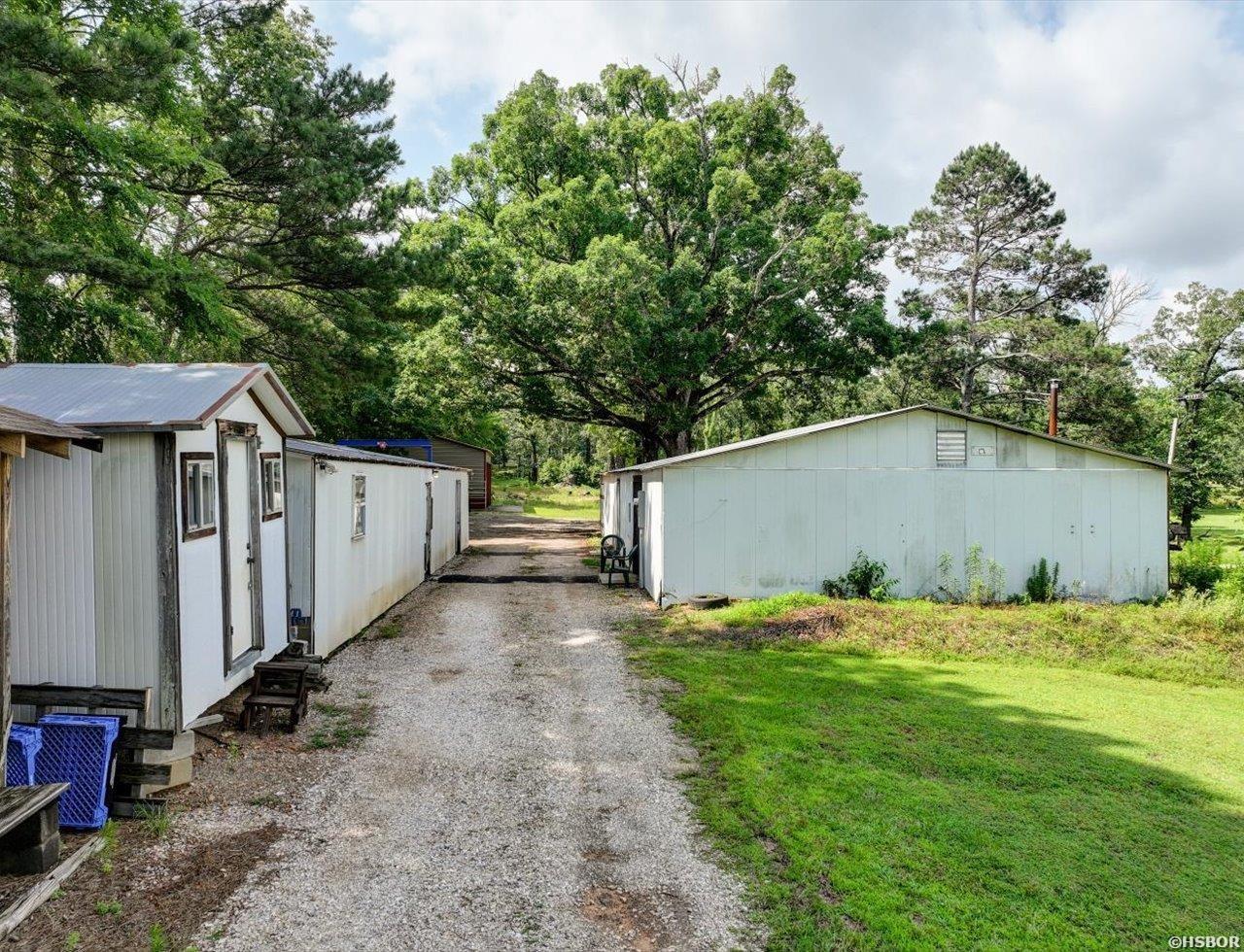 3669 Amity Property Photo 28