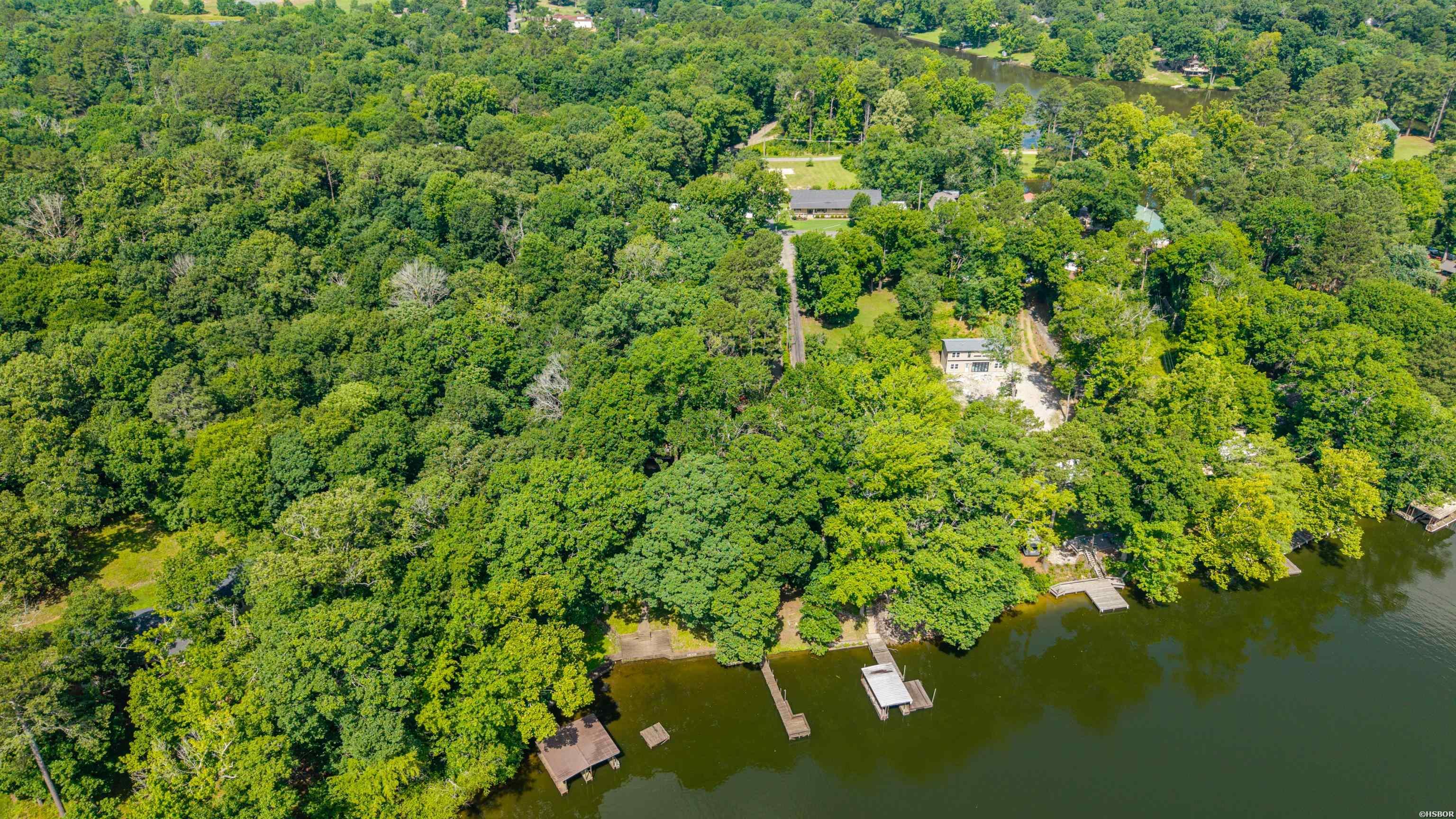 324 Cadillac Point Property Photo 42