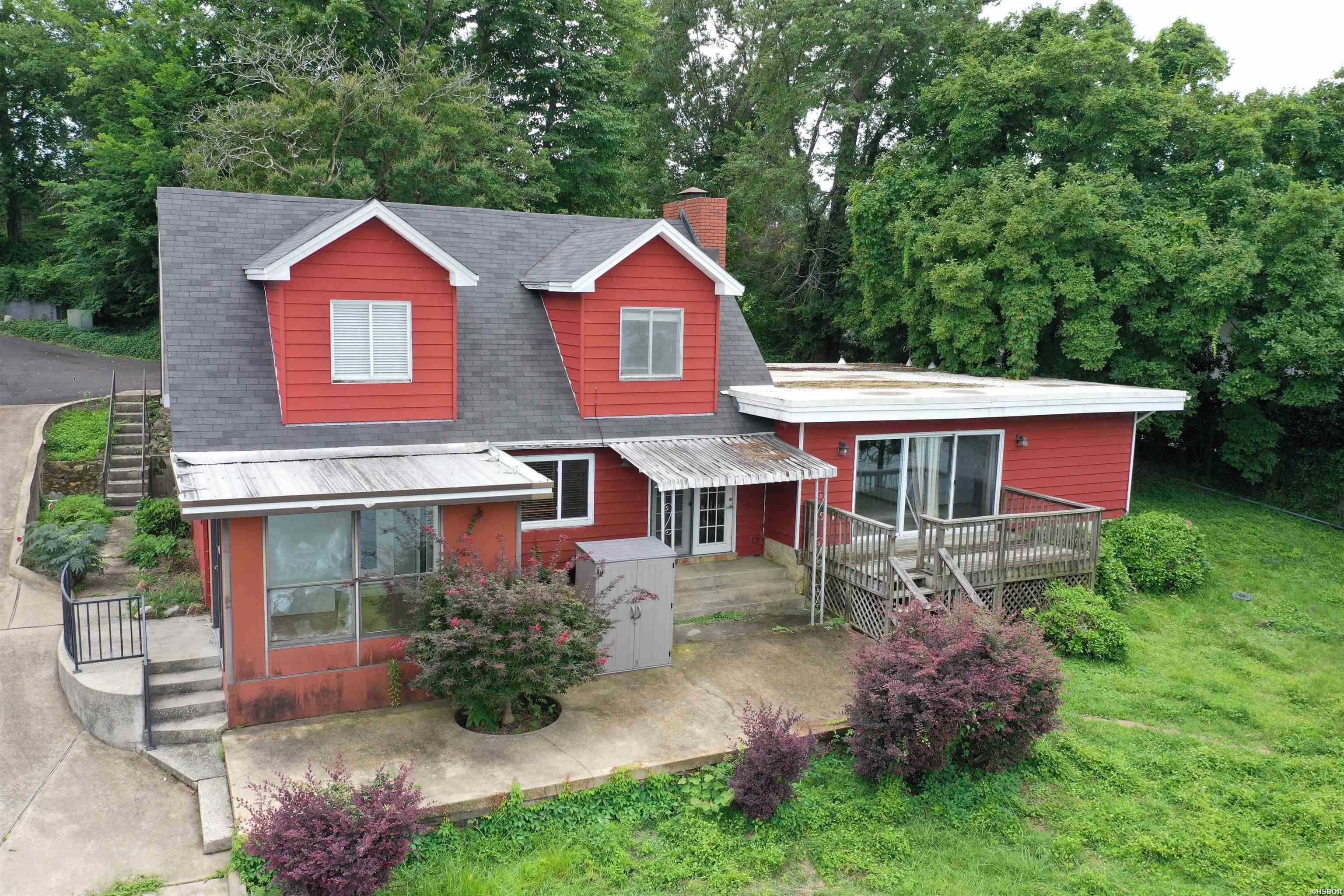 213 Long Island Property Photo 3