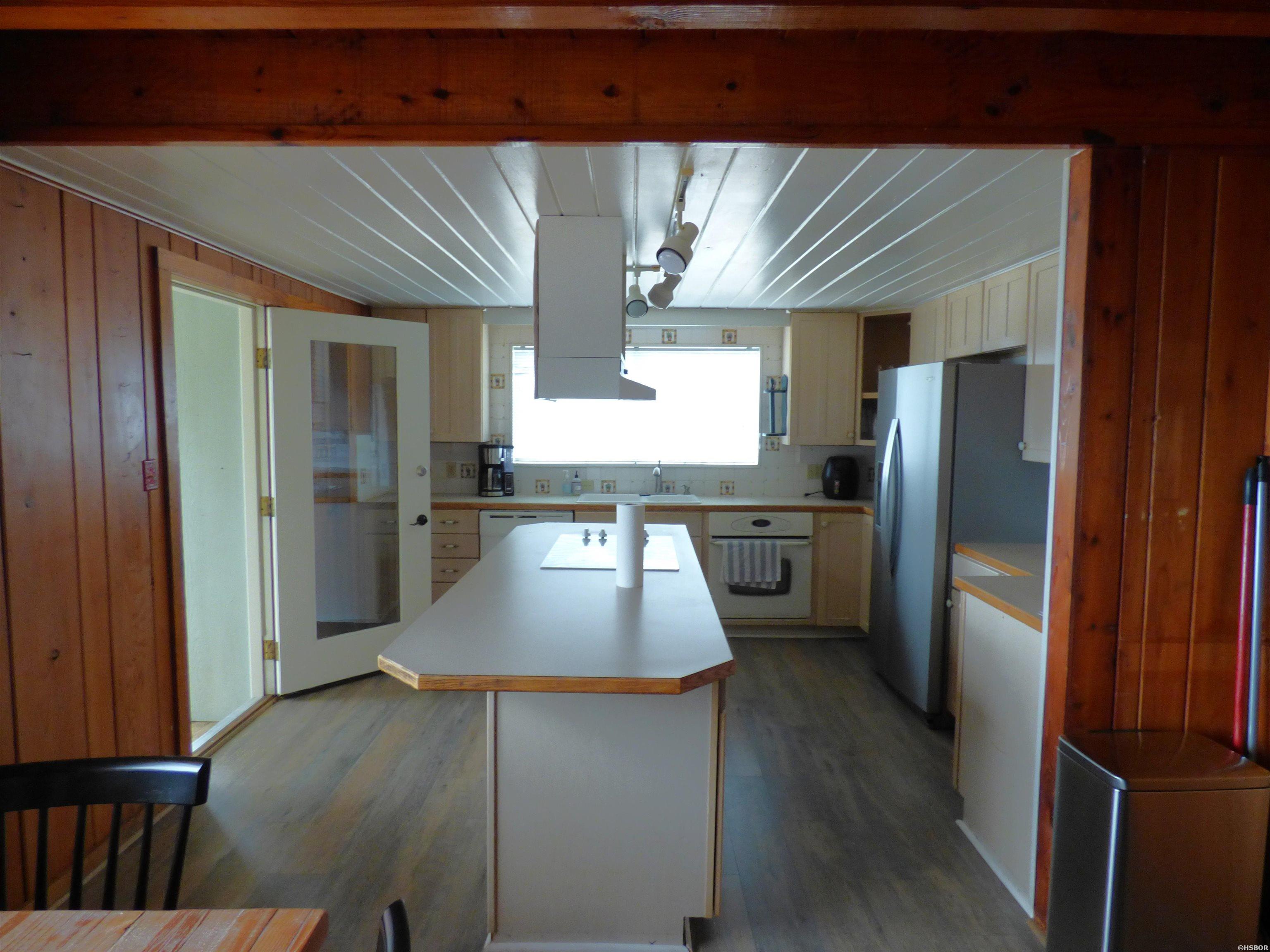 213 Long Island Property Photo 13