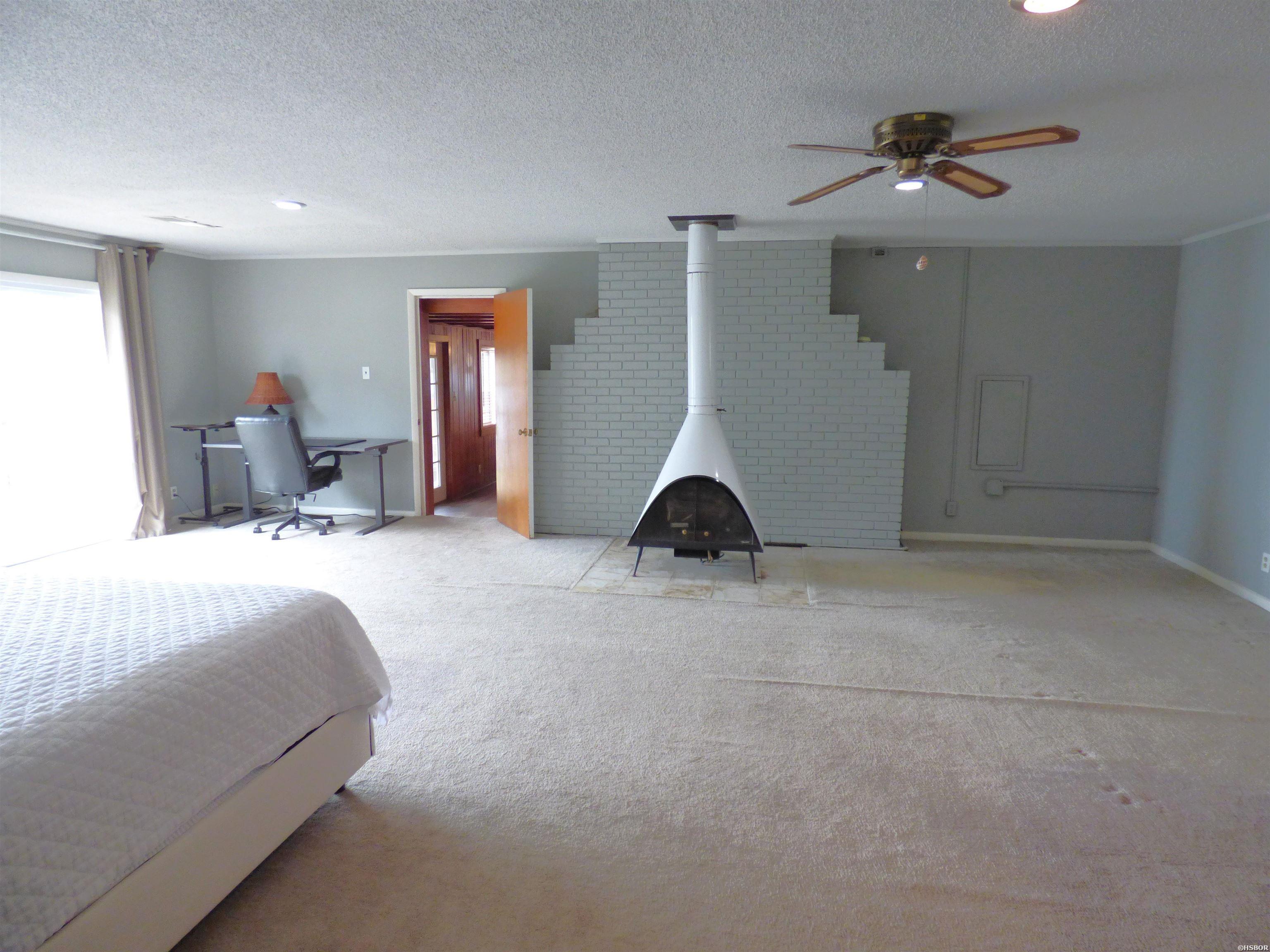 213 Long Island Property Photo 22