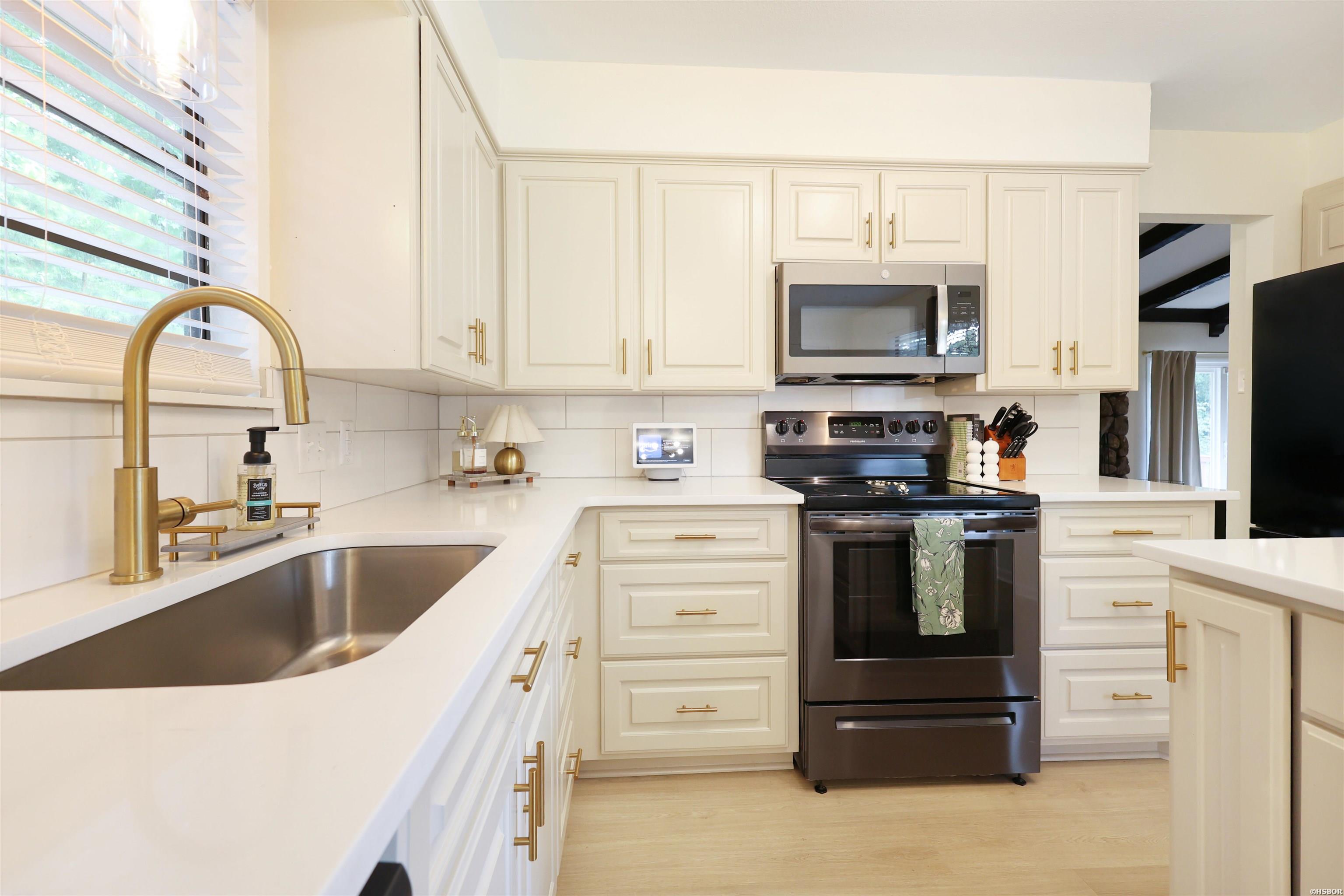 111 Glenridge Court Property Photo 14