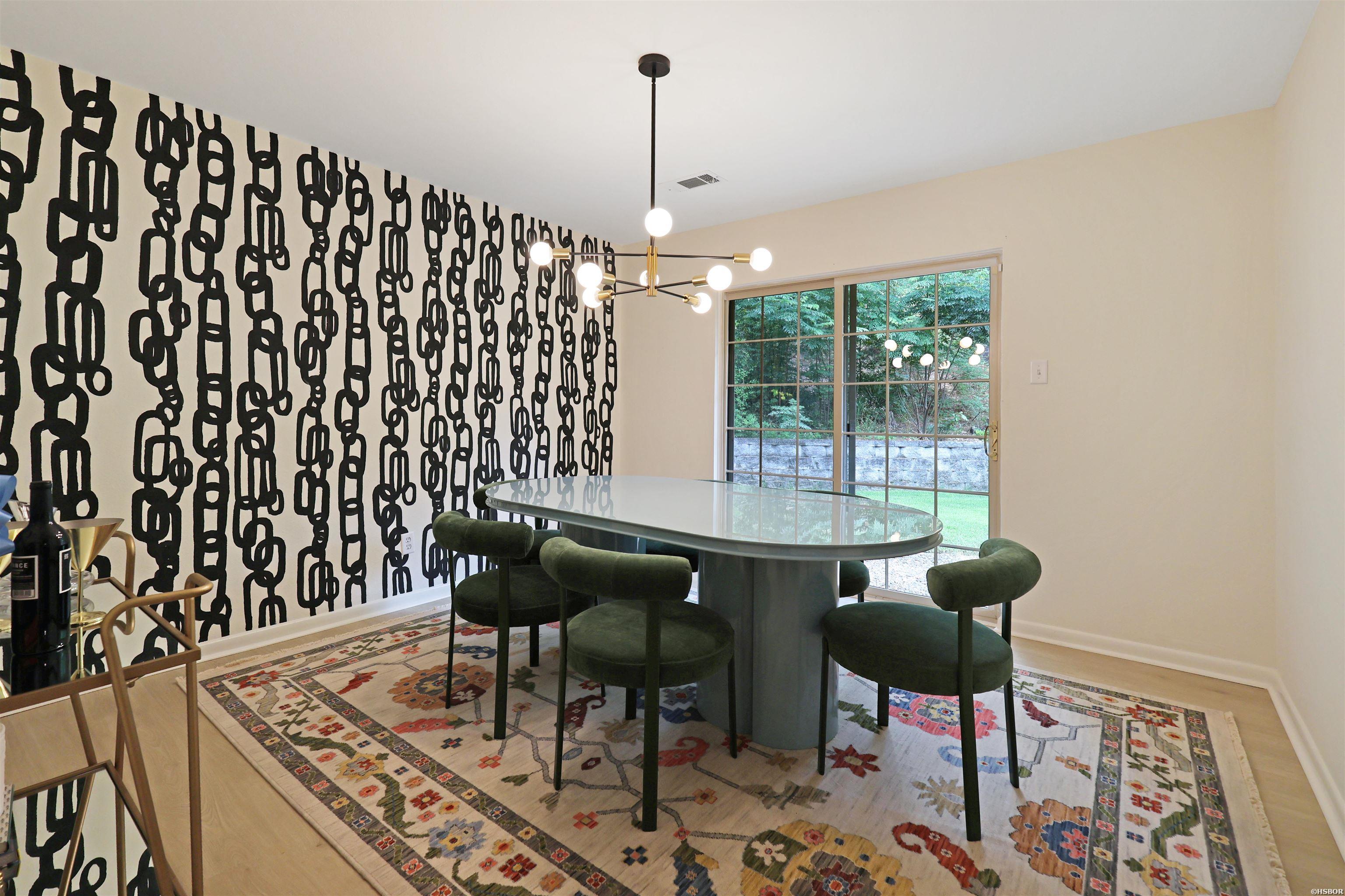 111 Glenridge Court Property Photo 19