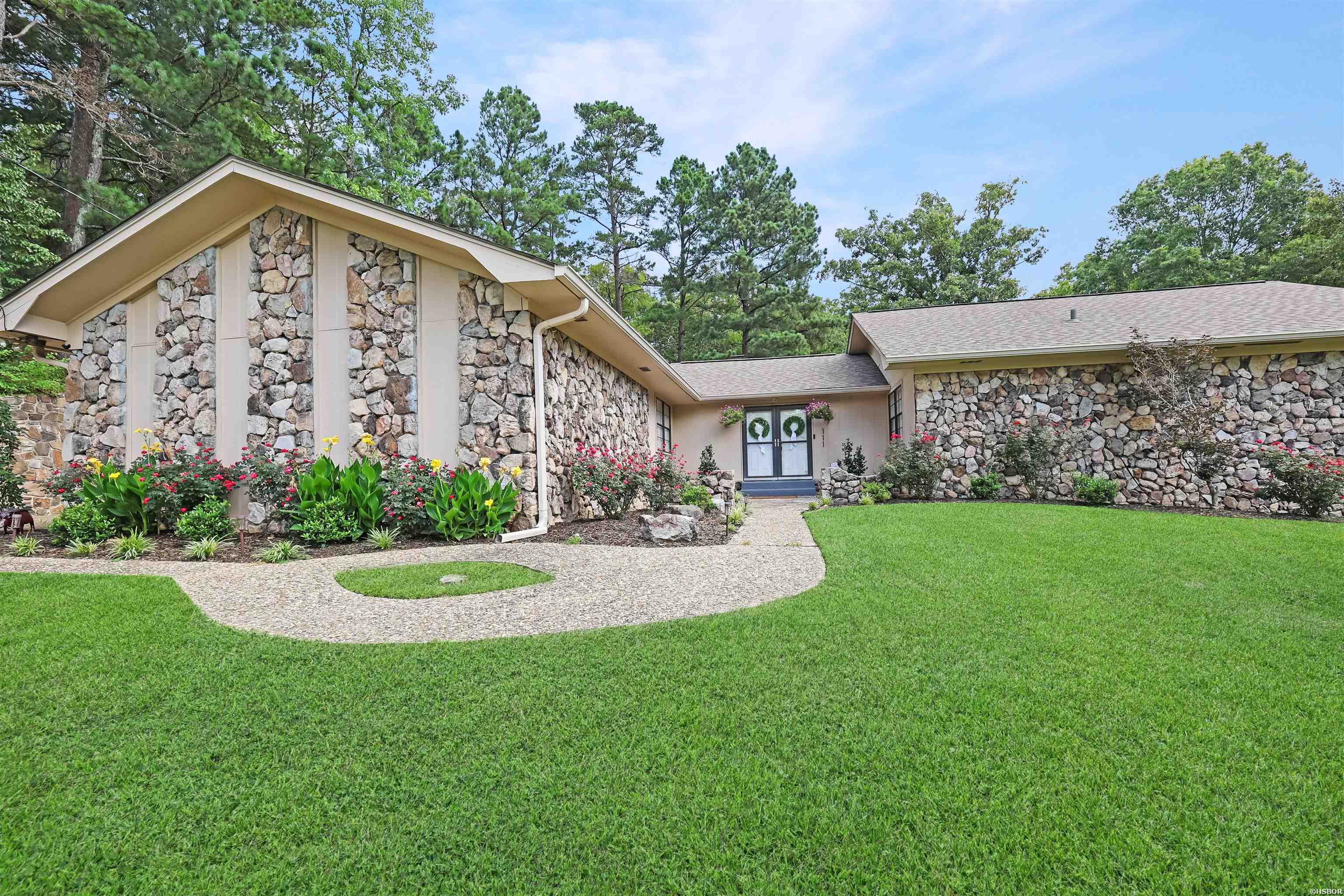 111 Glenridge Court Property Photo 40