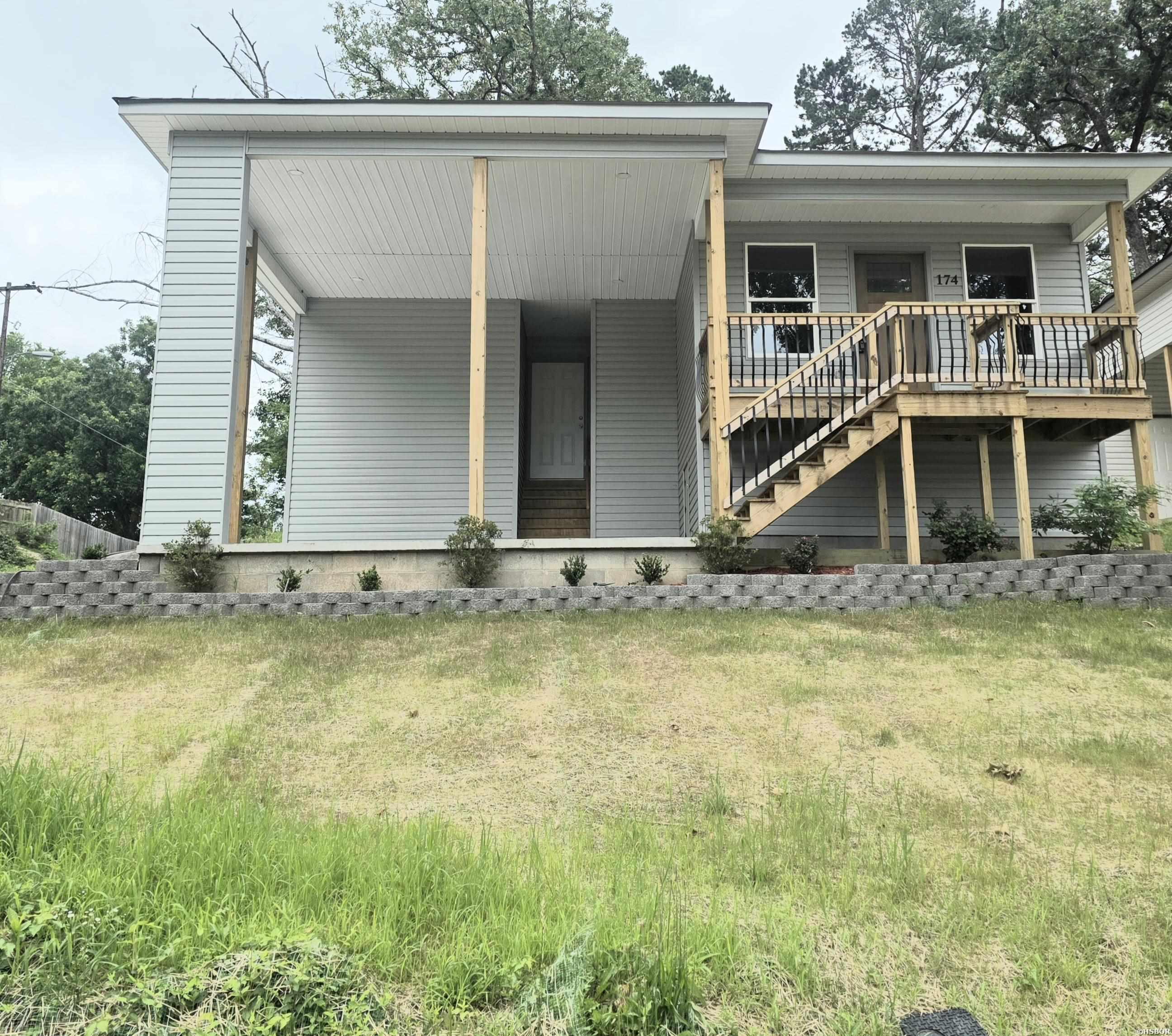 174 Woodridge Property Photo 1
