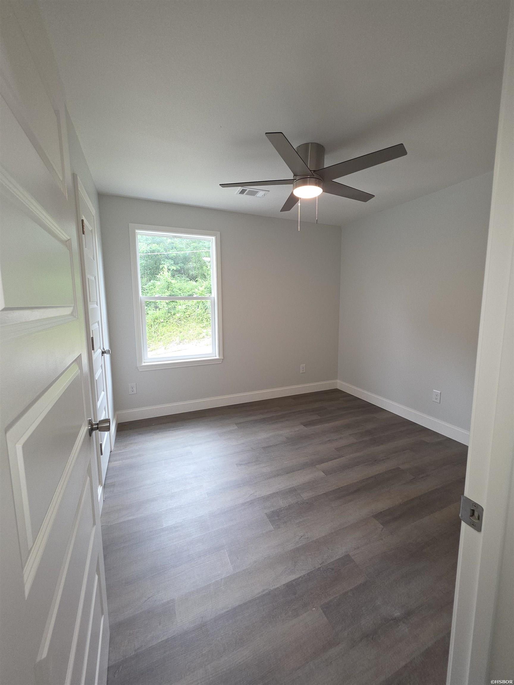 174 Woodridge Property Photo 15