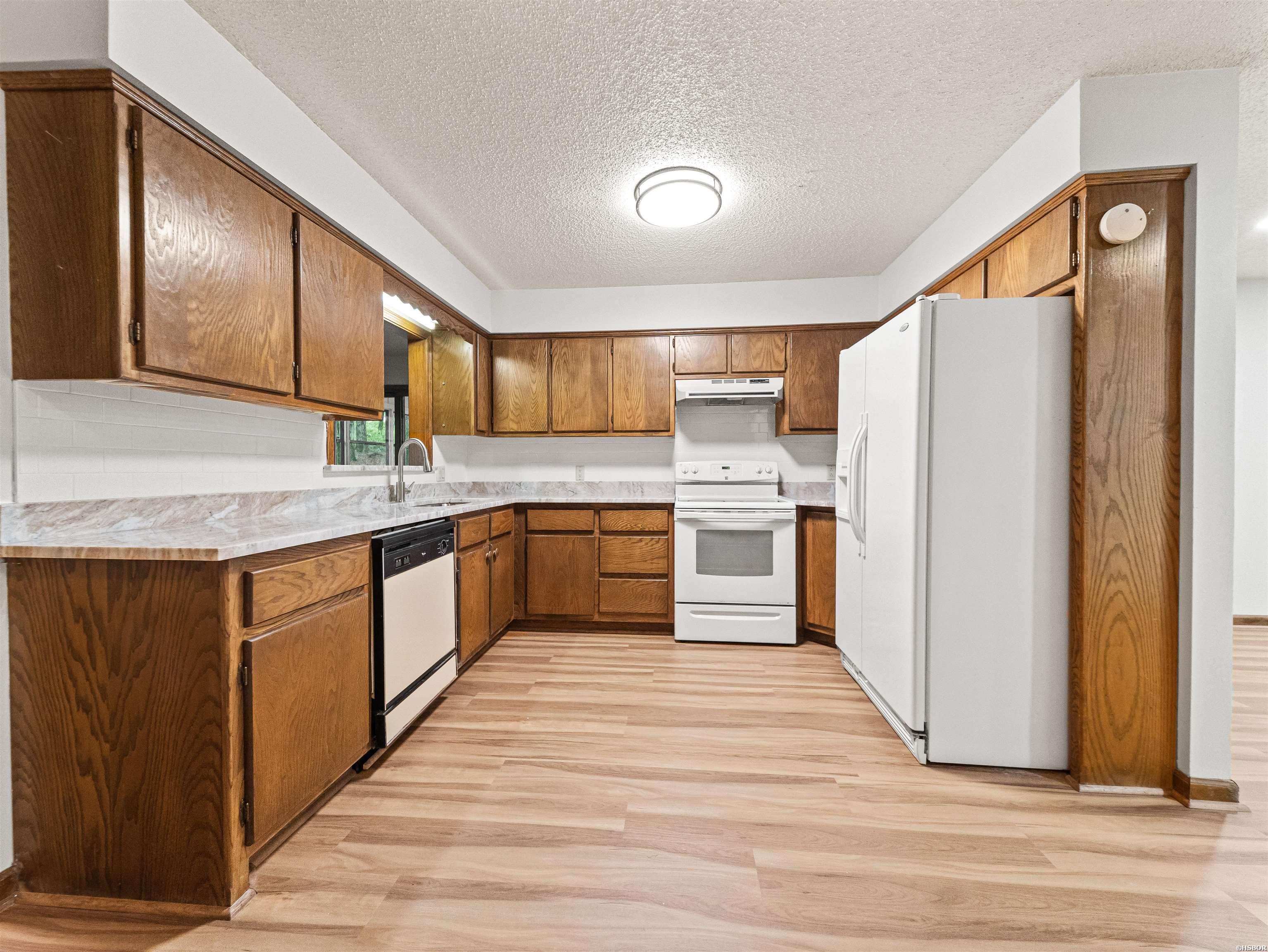 104 Aspe Lane Property Photo 14