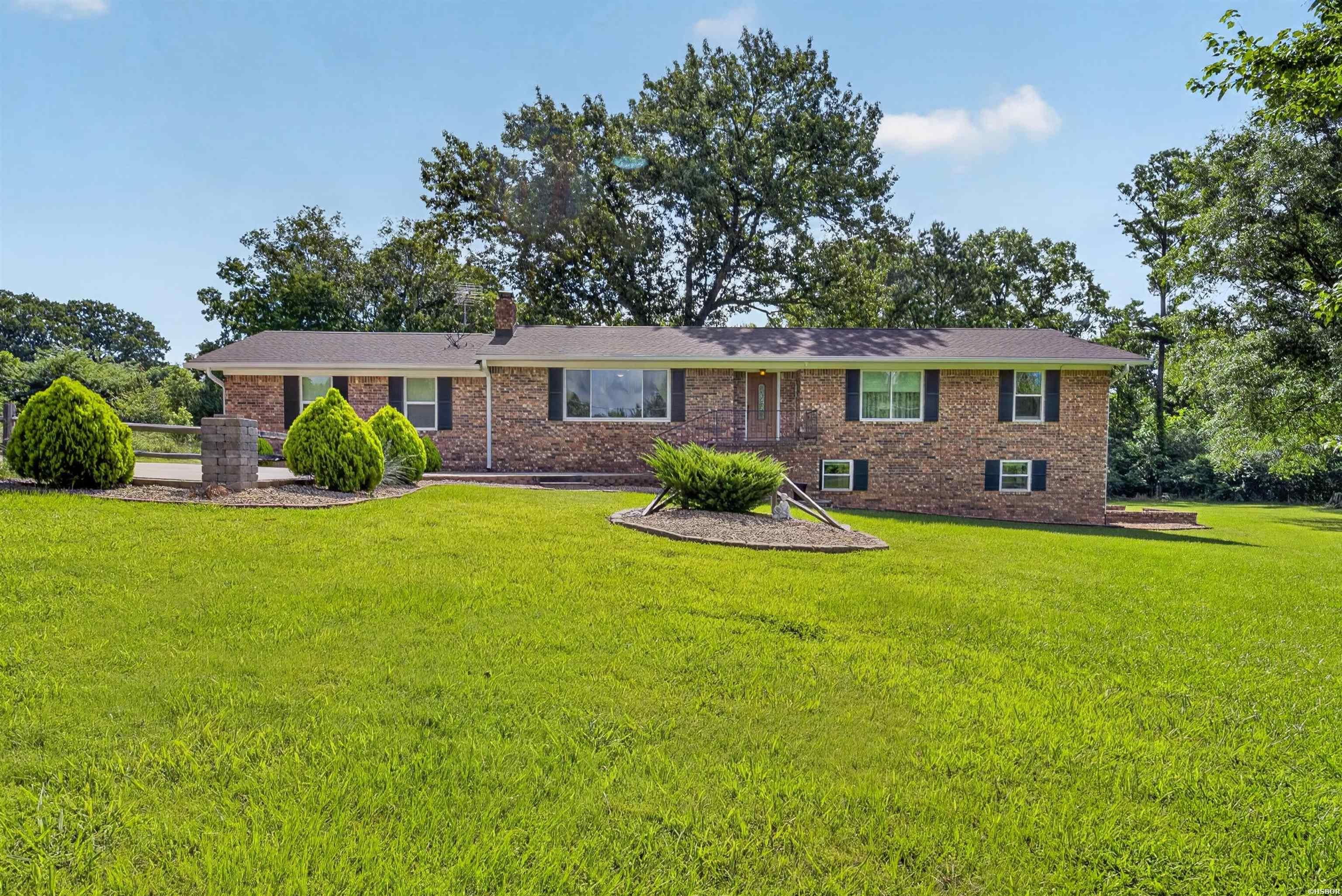 175 Thunder Road Property Photo 1