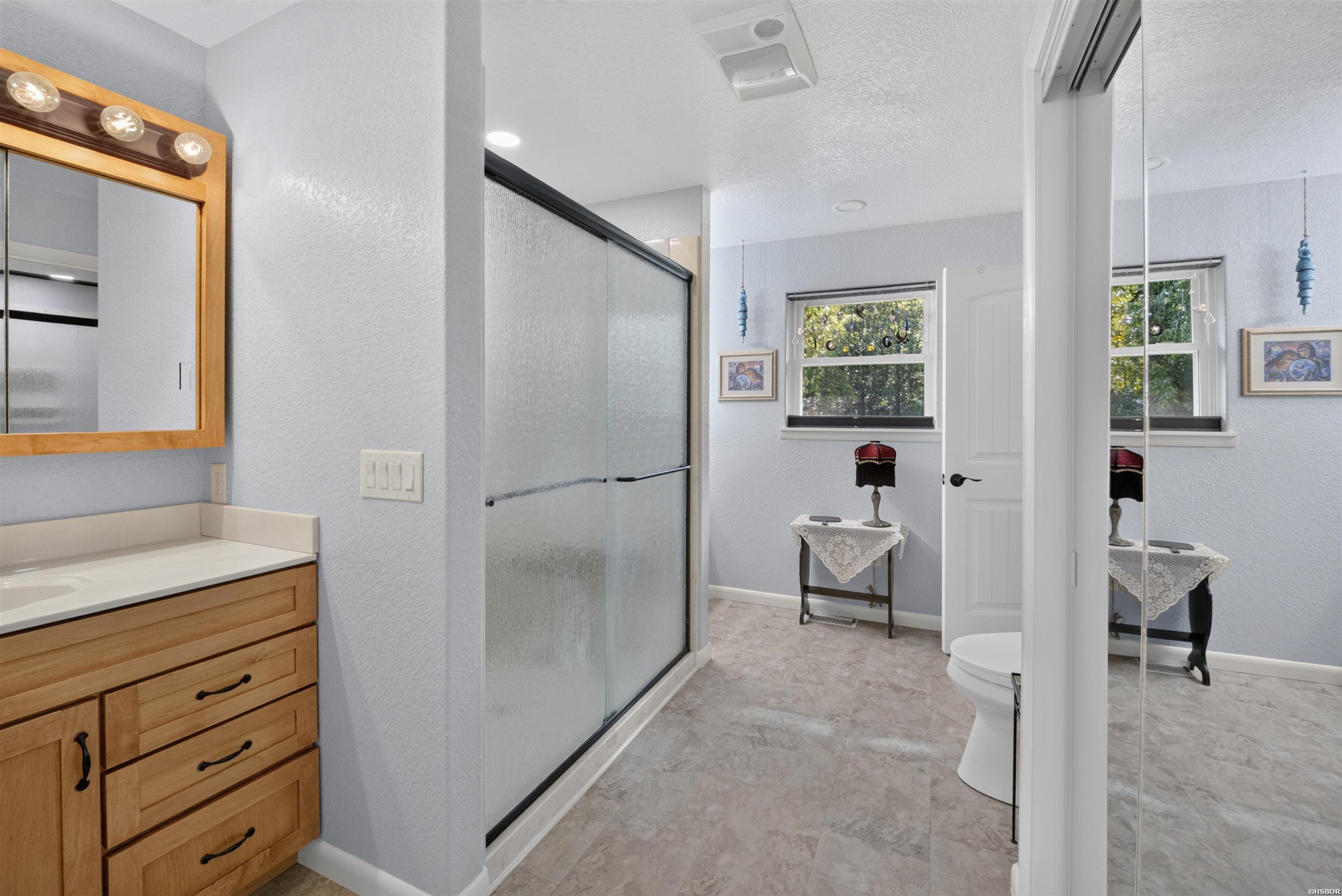175 Thunder Road Property Photo 12