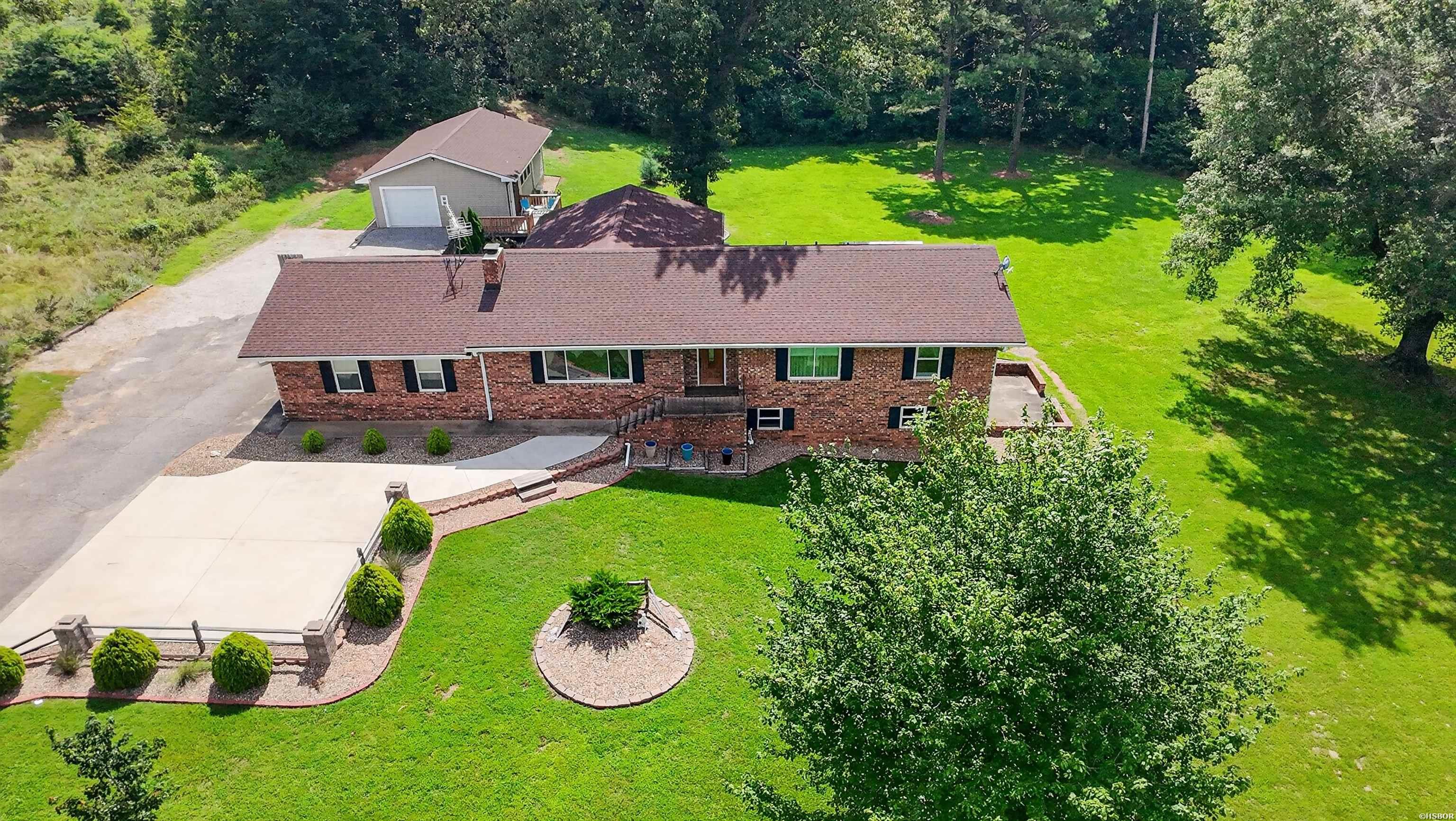175 Thunder Road Property Photo 44