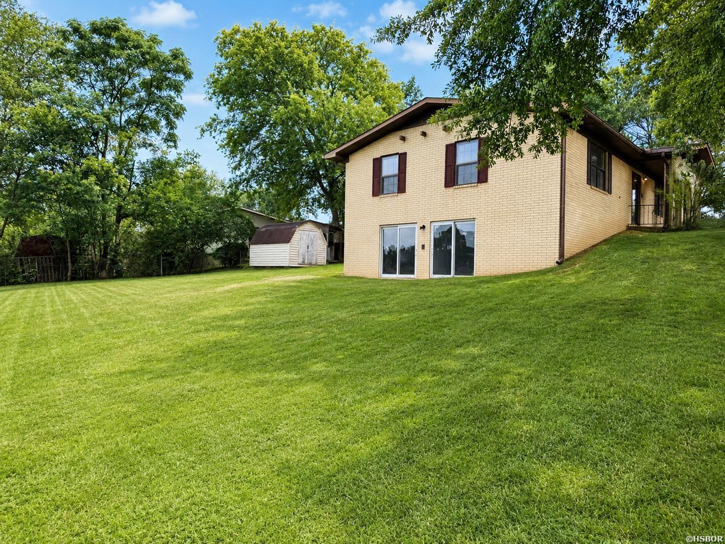 122 Village Road Property Photo 3