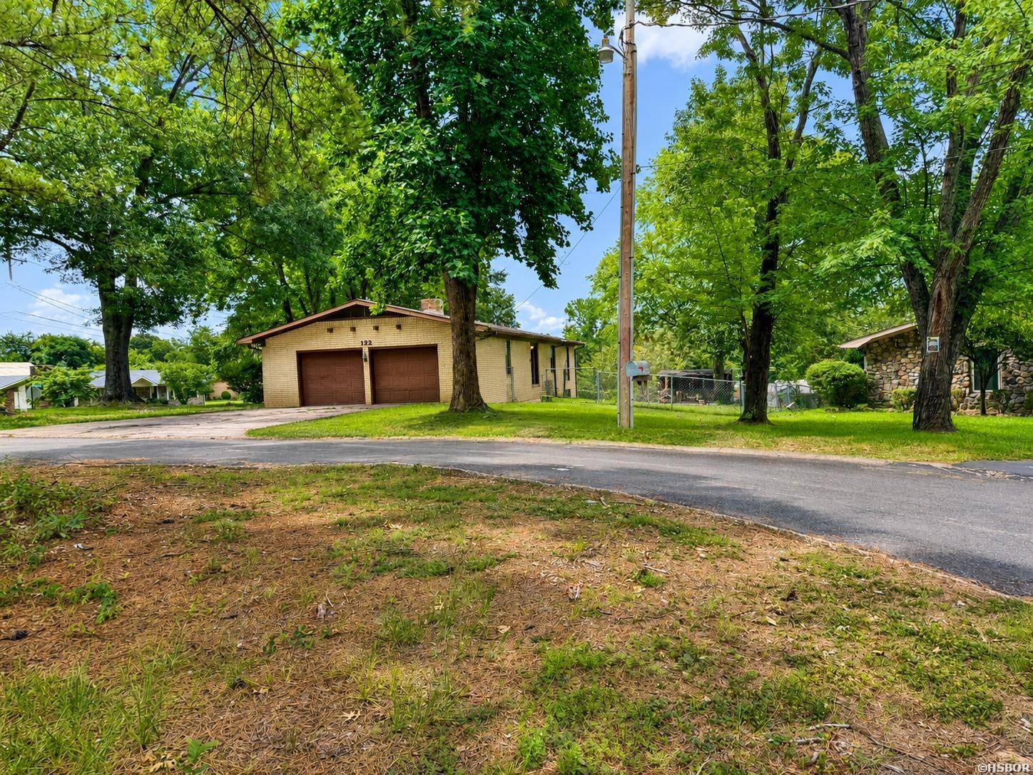 122 Village Road Property Photo 4