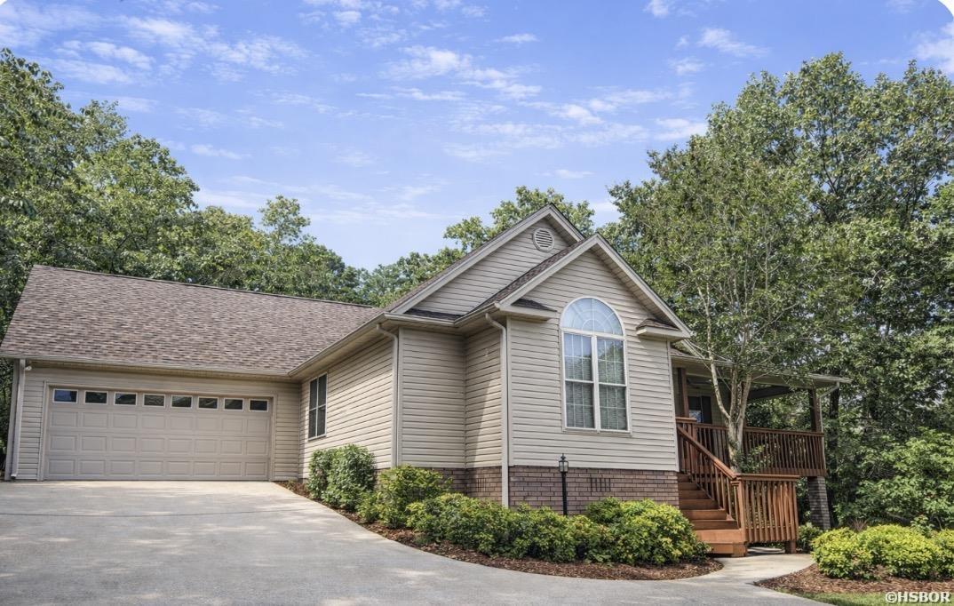 100 Pebble Beach Drive Property Photo 4